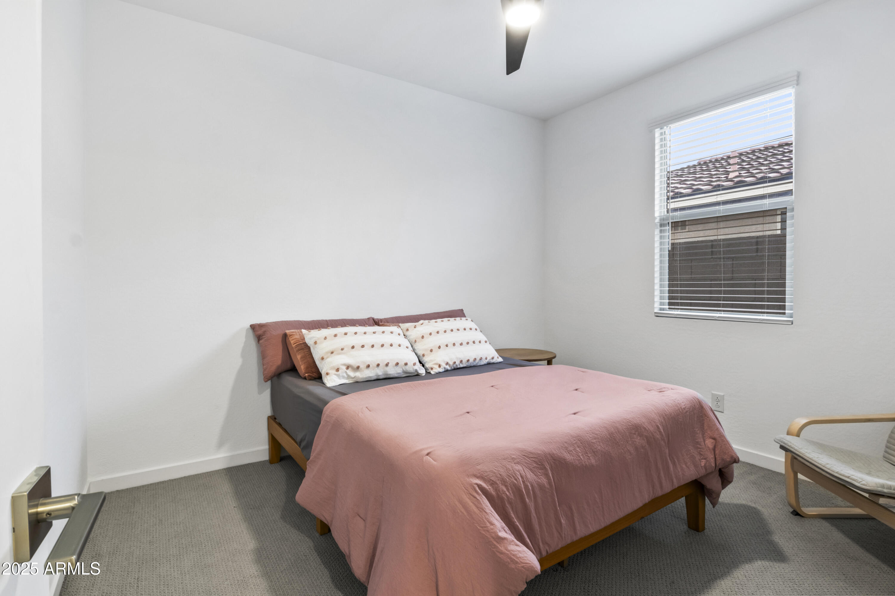 4587 W STICKLEAF Way