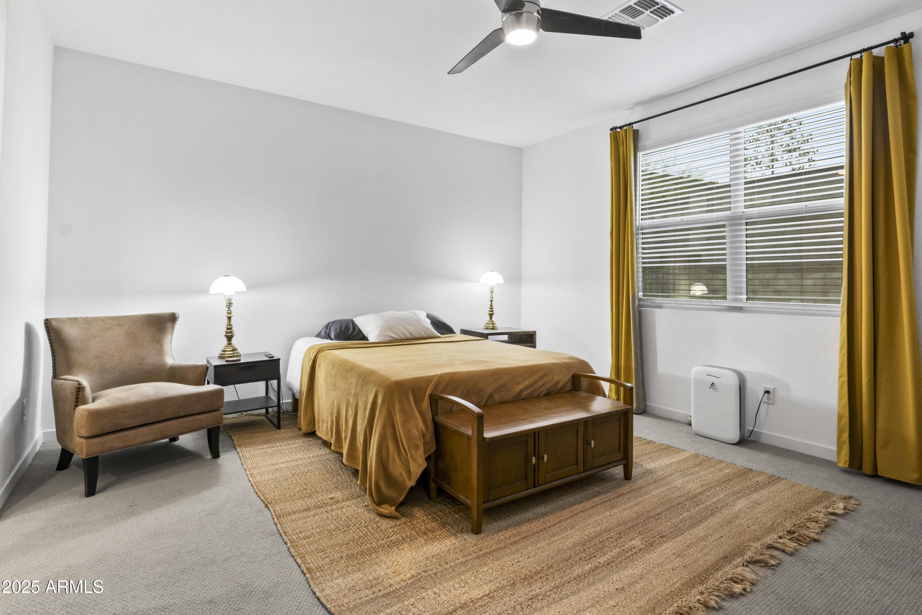 4587 W STICKLEAF Way