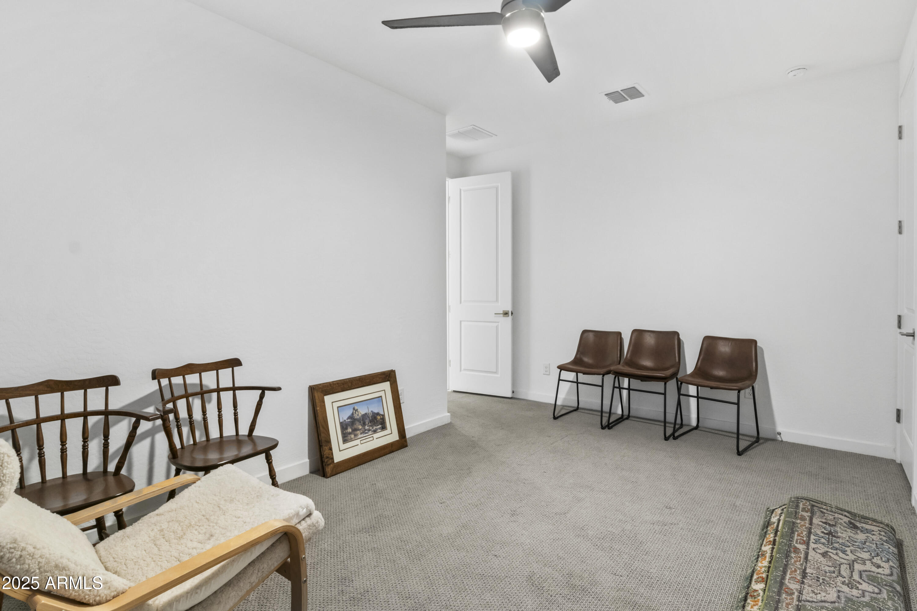 4587 W STICKLEAF Way