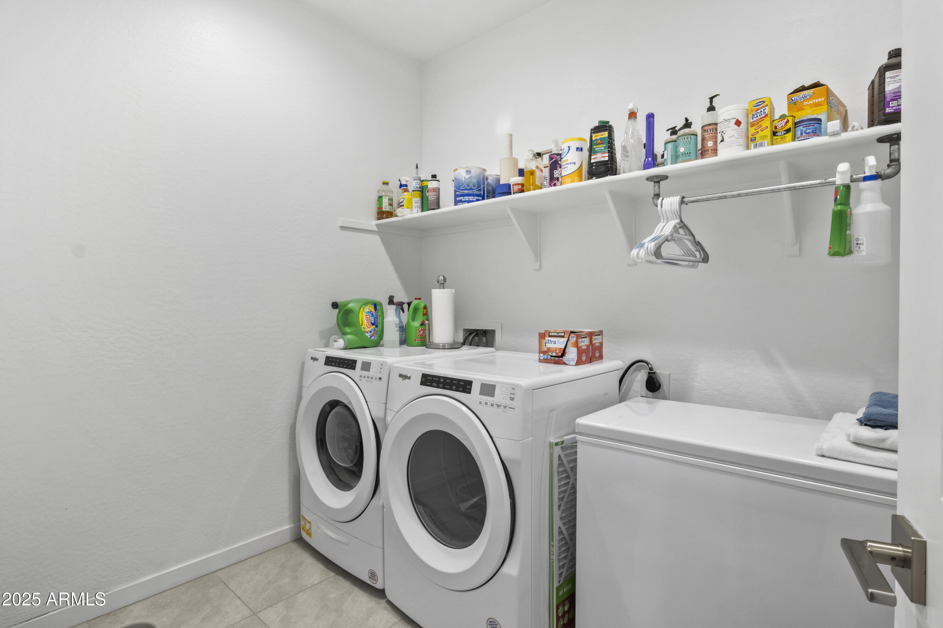 4587 W STICKLEAF Way