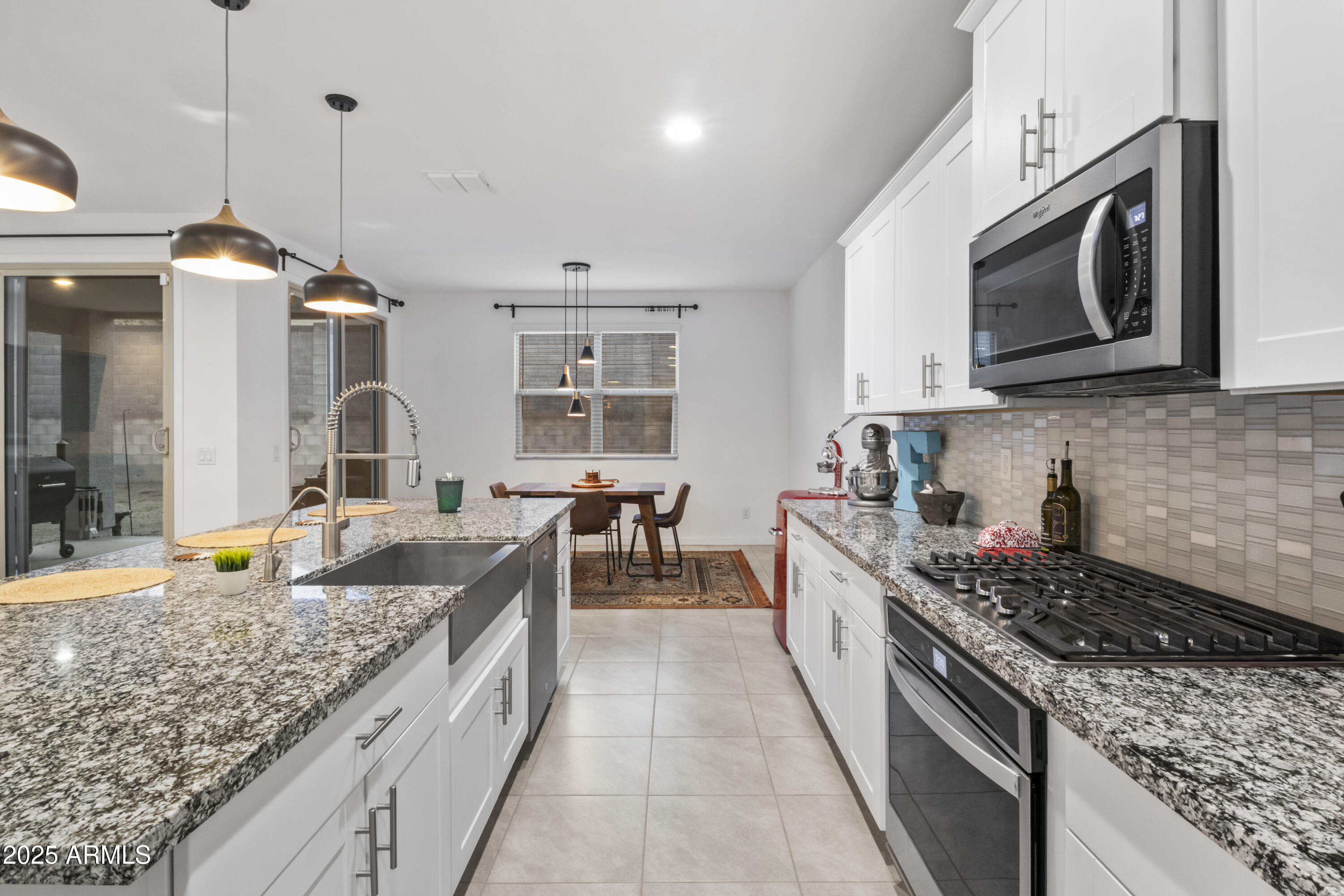 4587 W STICKLEAF Way