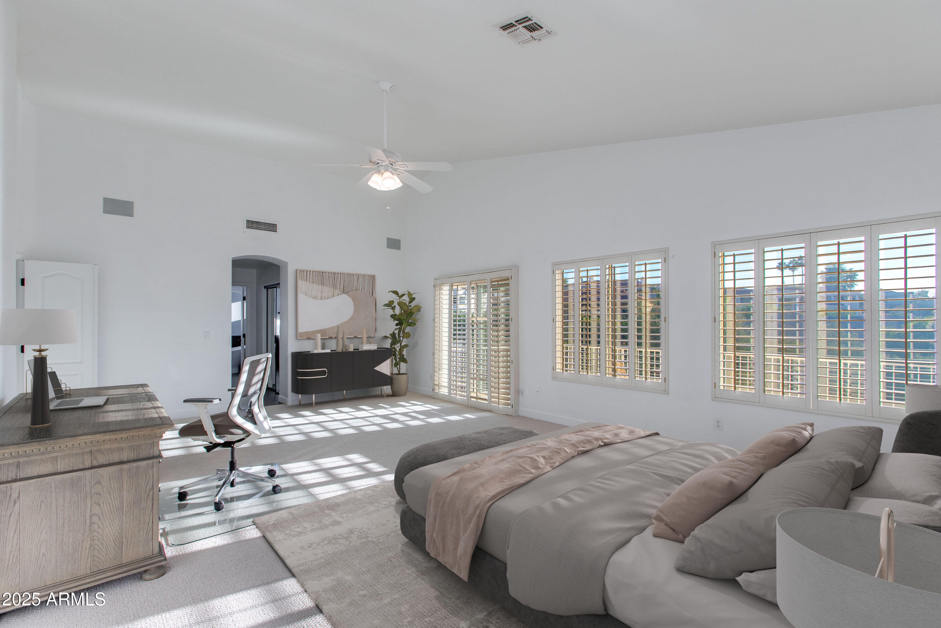 1331 E VOLTAIRE Avenue