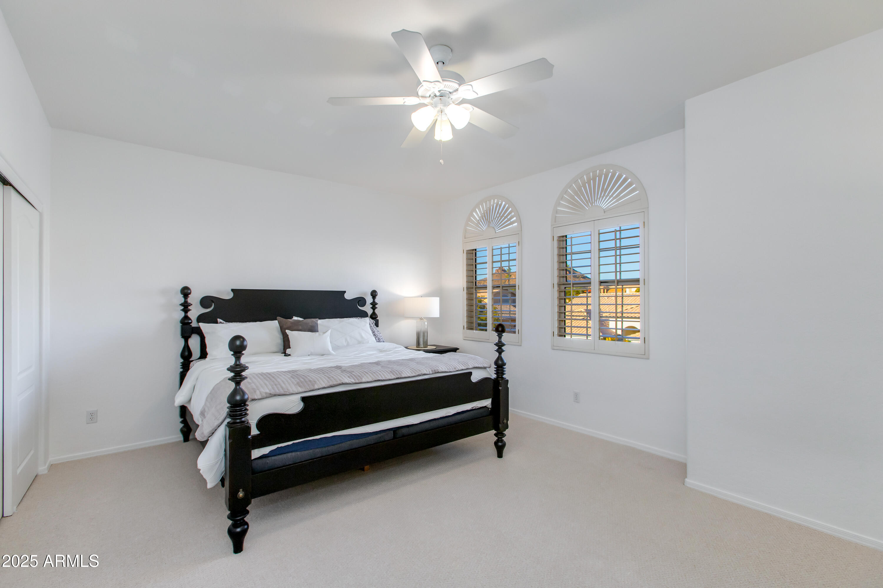 1331 E VOLTAIRE Avenue