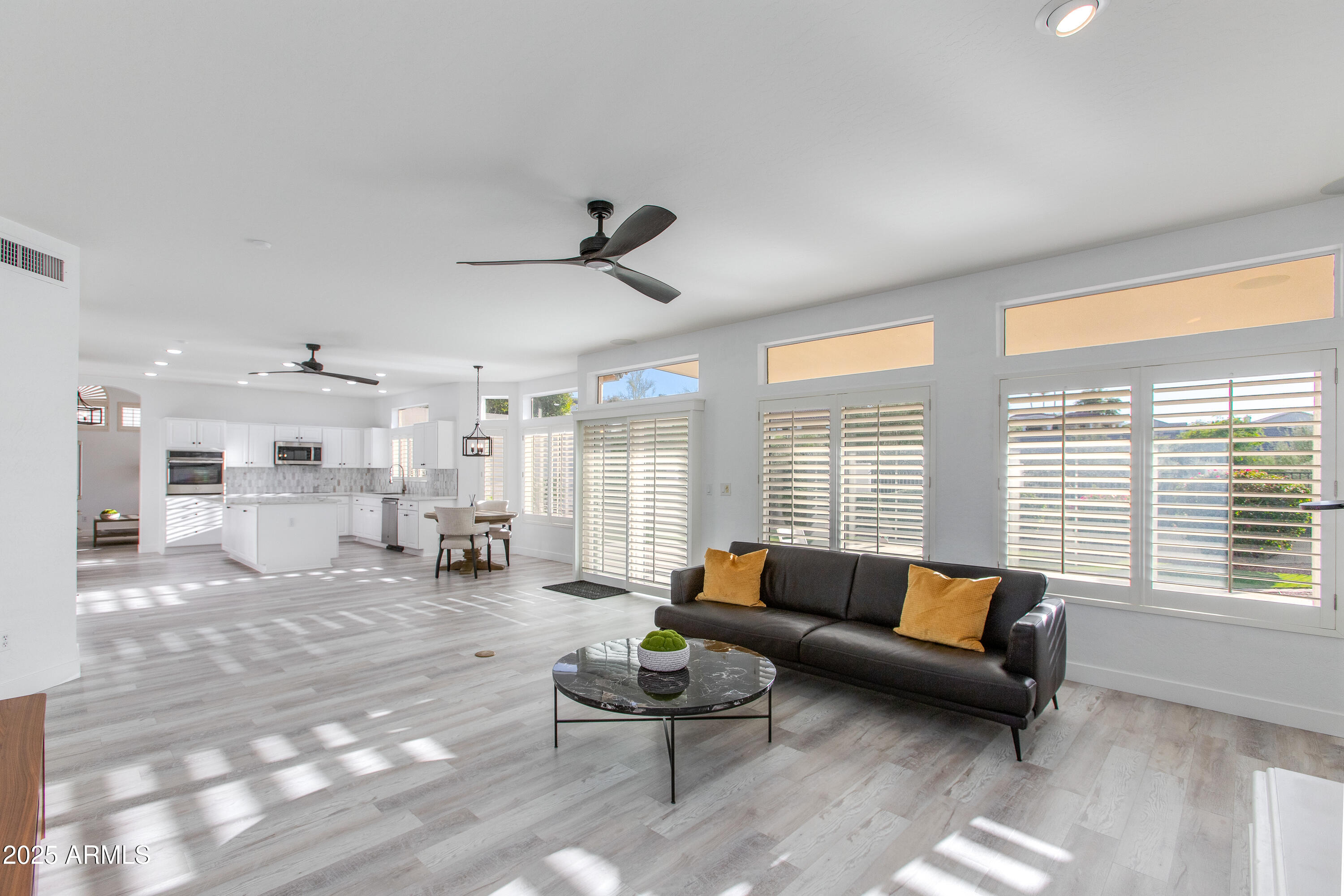 1331 E VOLTAIRE Avenue