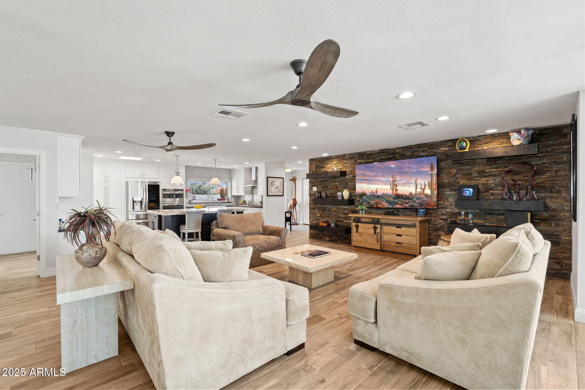 7510 E LARKSPUR Drive