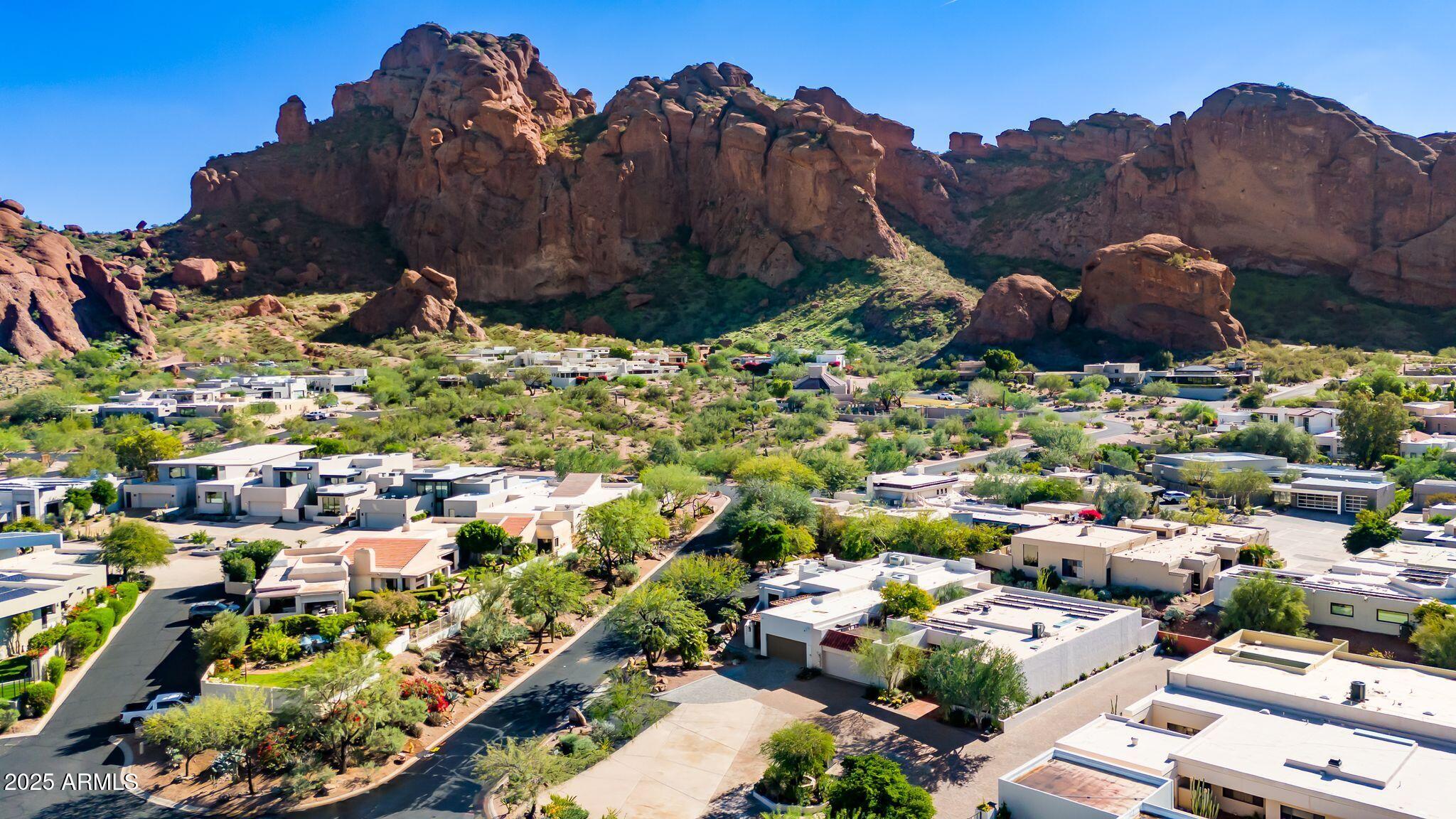 5800 N ECHO CANYON Lane