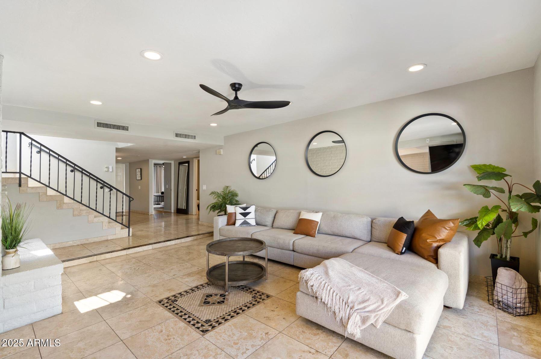 7802 E MACKENZIE Drive