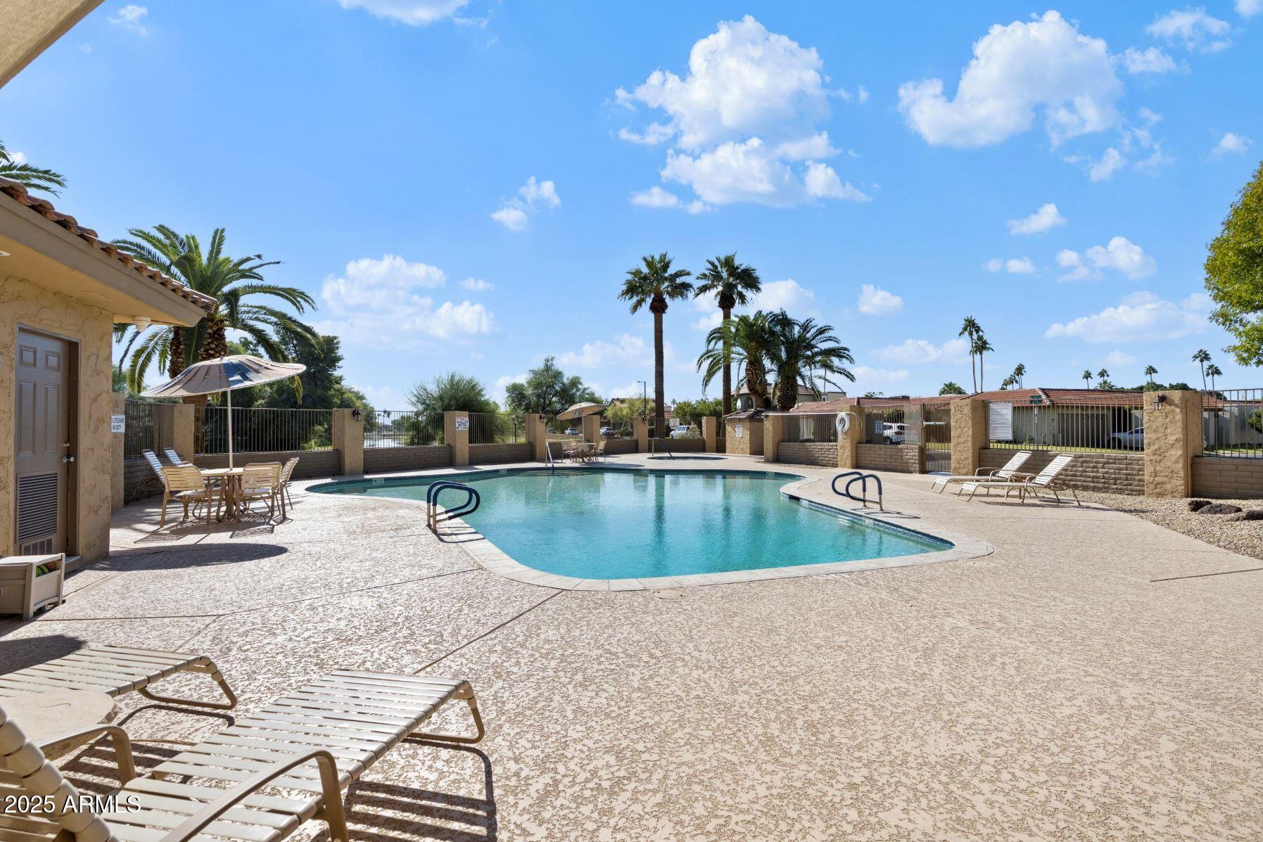 7802 E MACKENZIE Drive