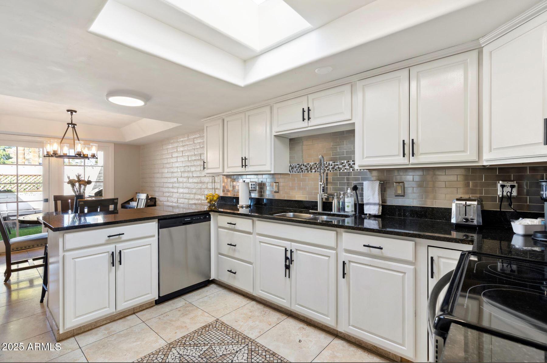 7802 E MACKENZIE Drive