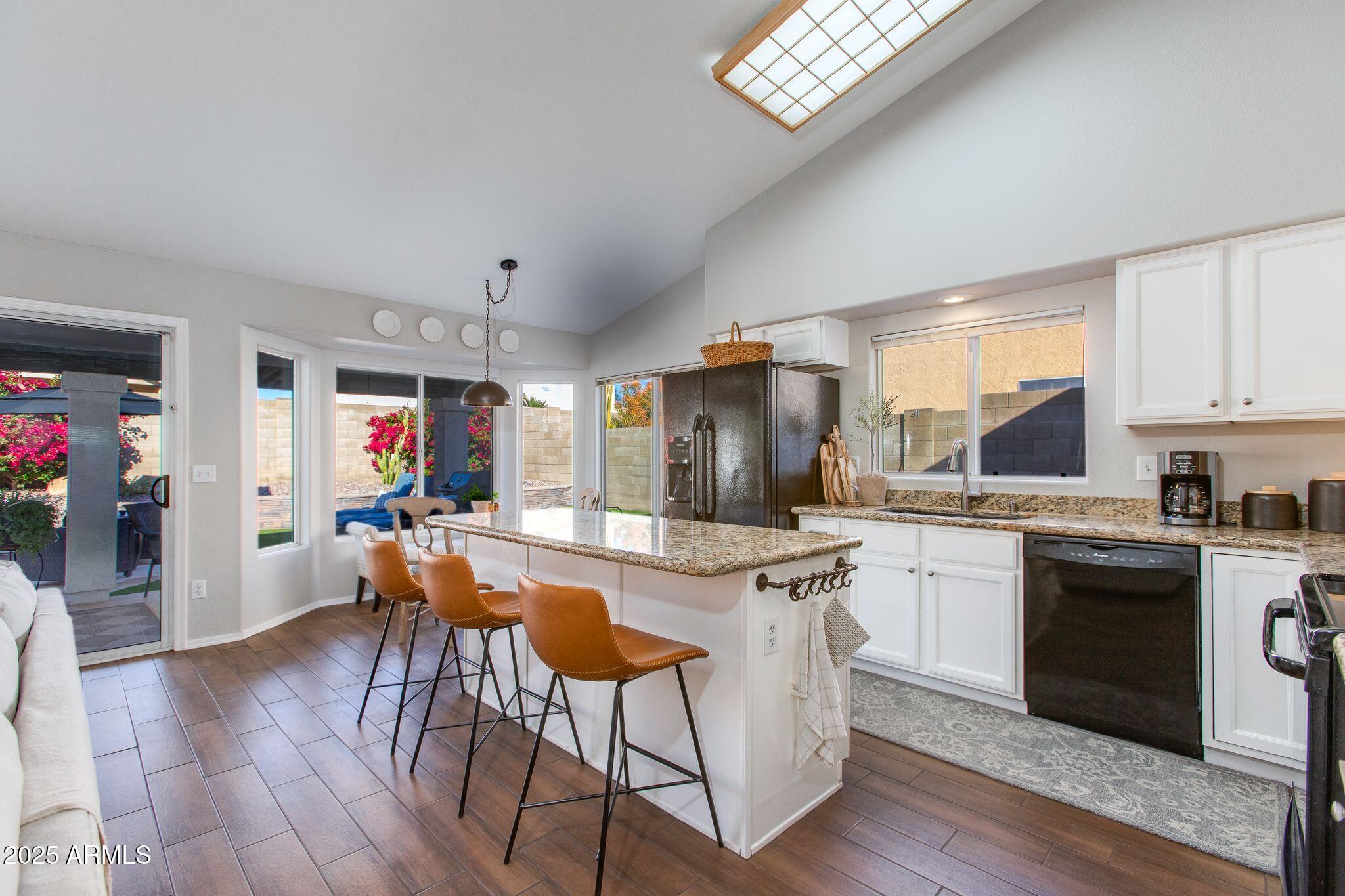 7458 E HANNIBAL Street