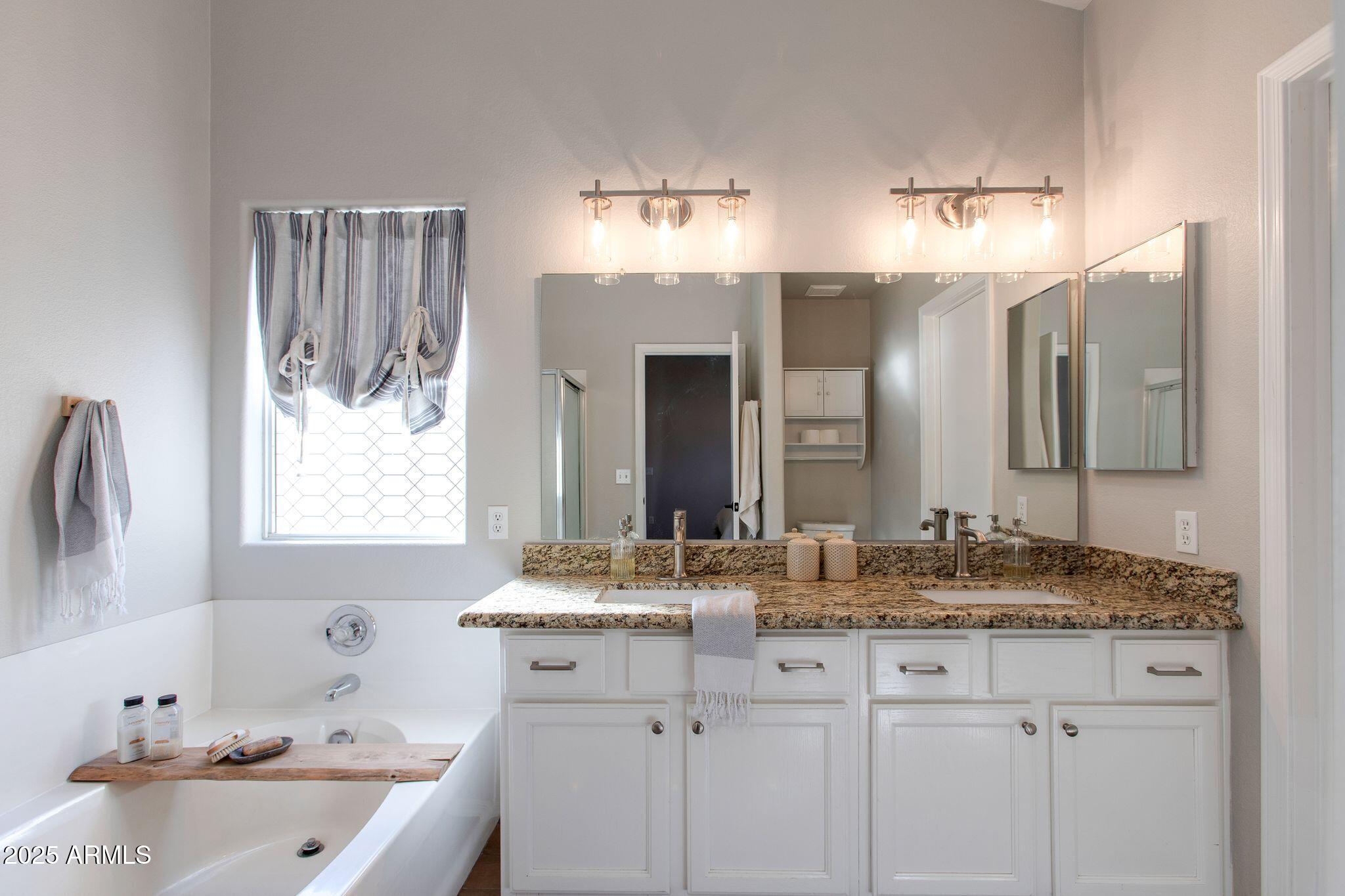 7458 E HANNIBAL Street