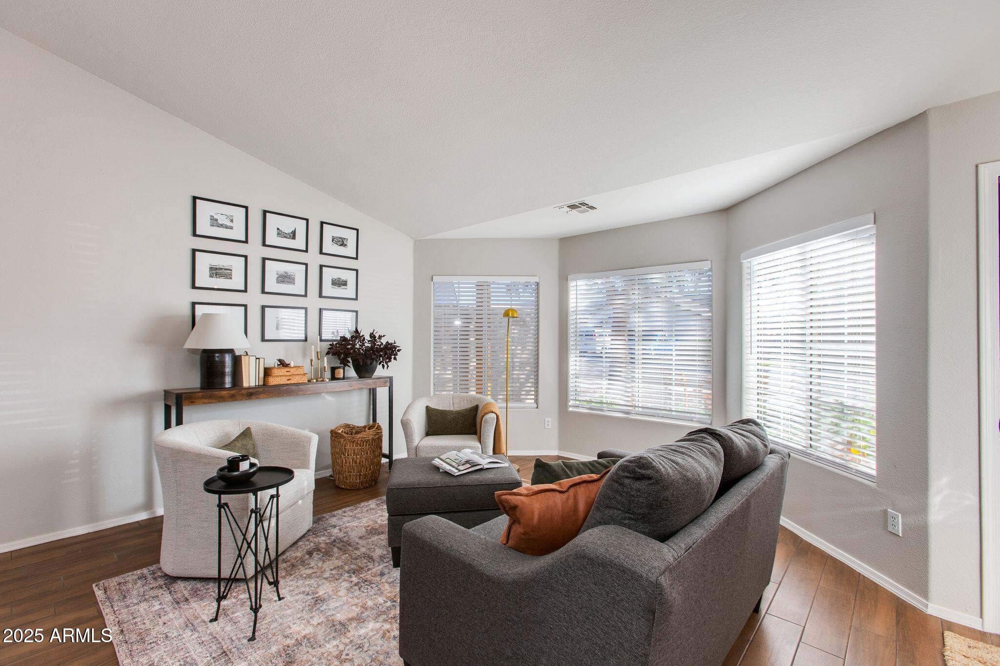 7458 E HANNIBAL Street