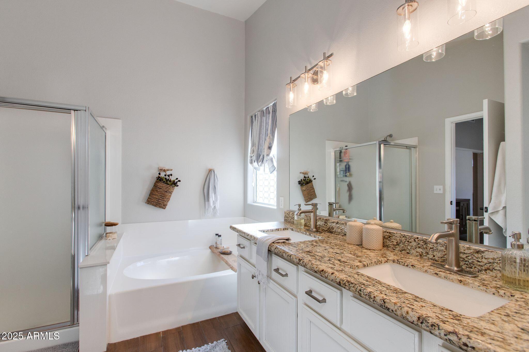 7458 E HANNIBAL Street