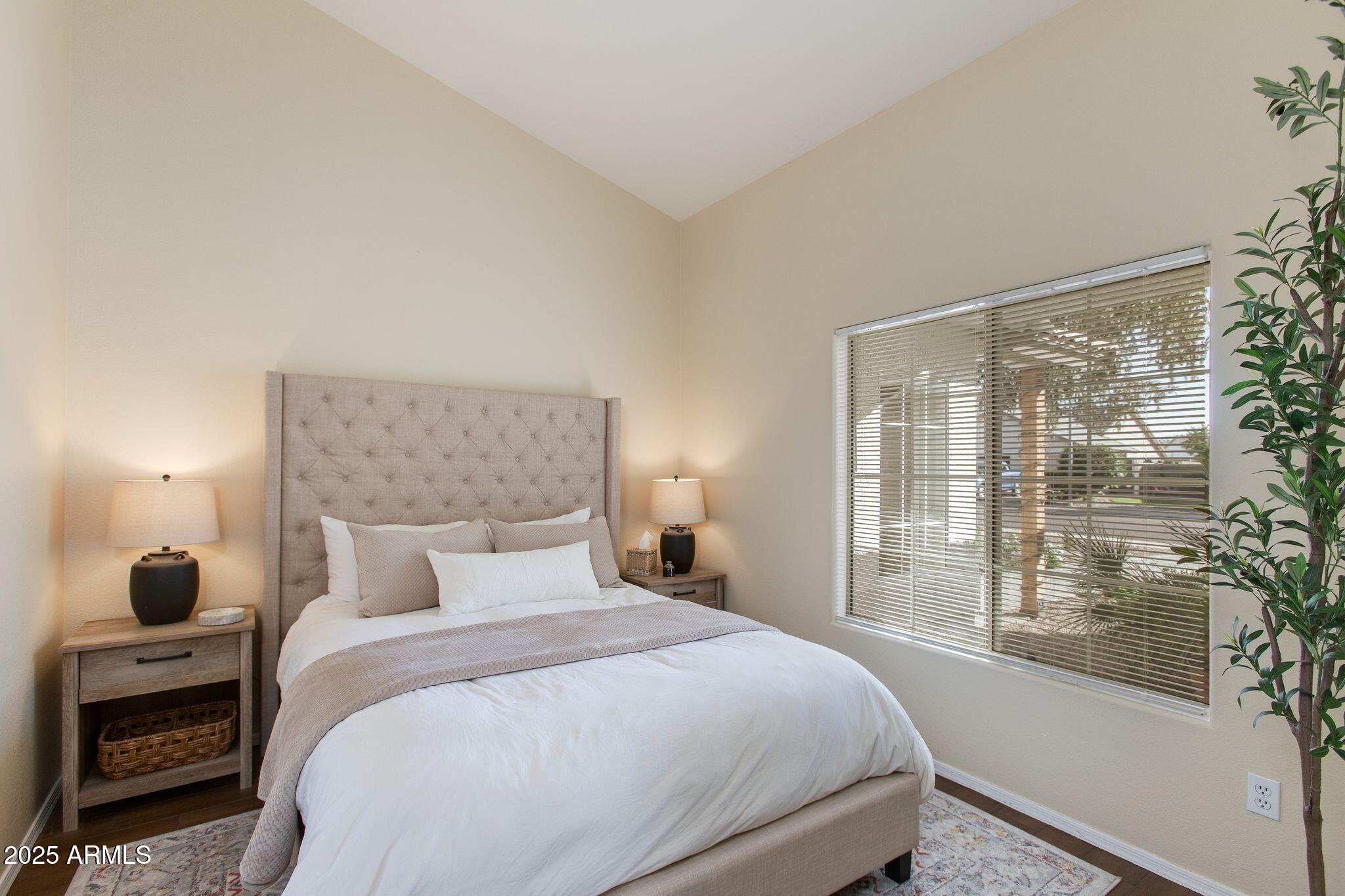 7458 E HANNIBAL Street