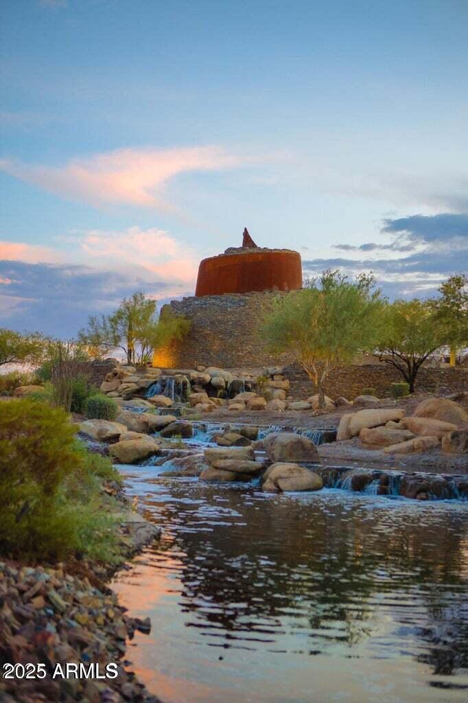 18562 W Thistle Landing Drive