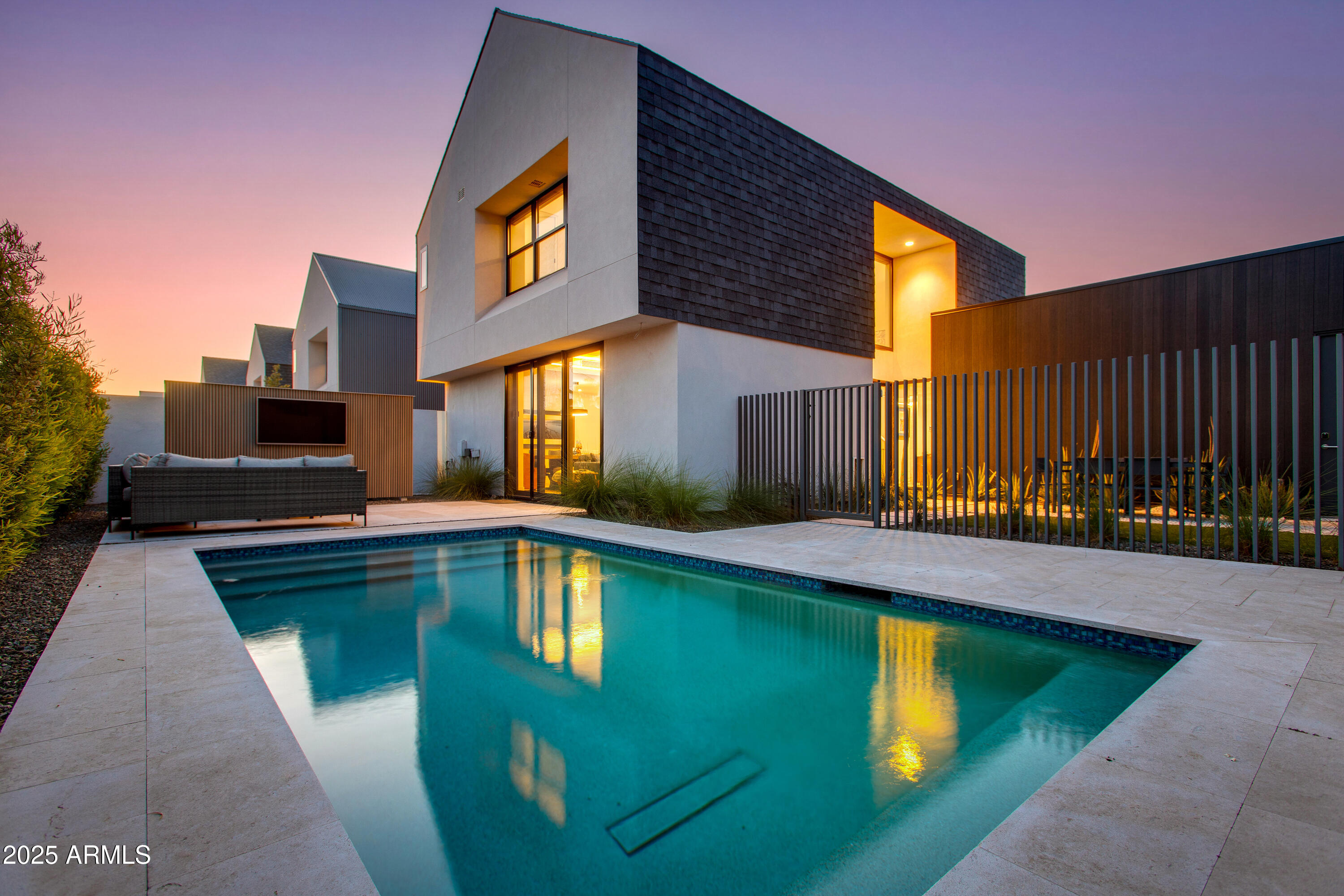 1333 E POMELO GROVE Lane