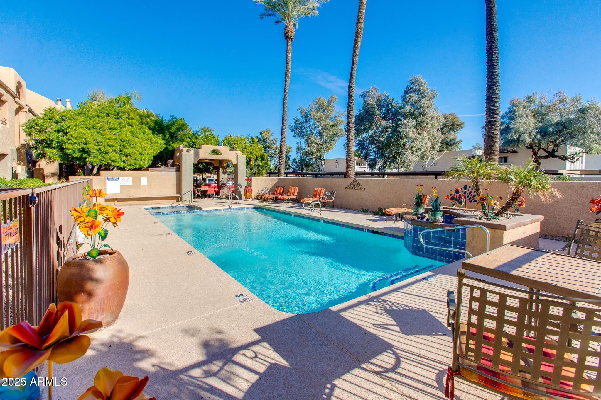 3845 E GREENWAY Road 107