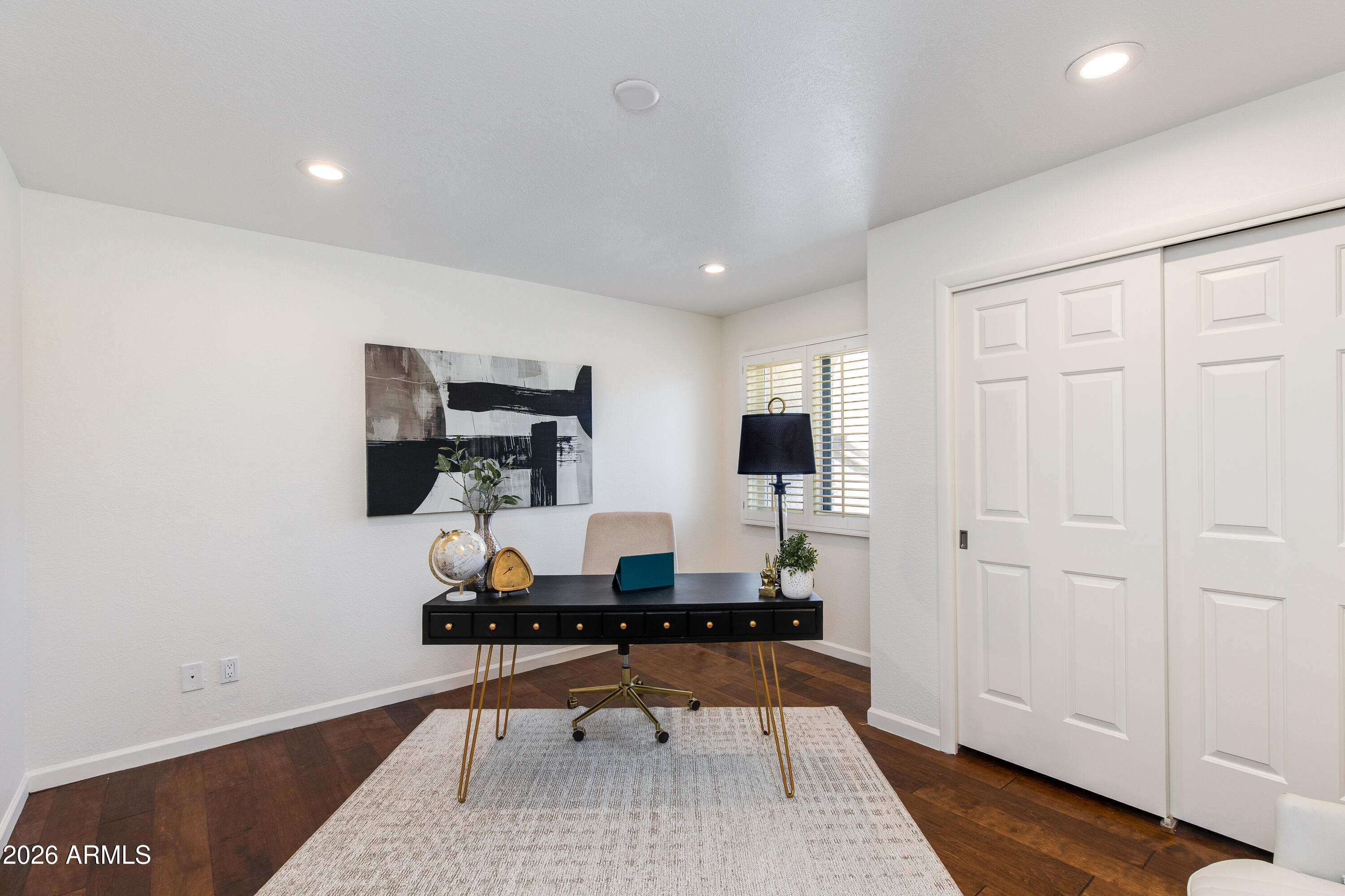 10 W GEORGIA Avenue 6