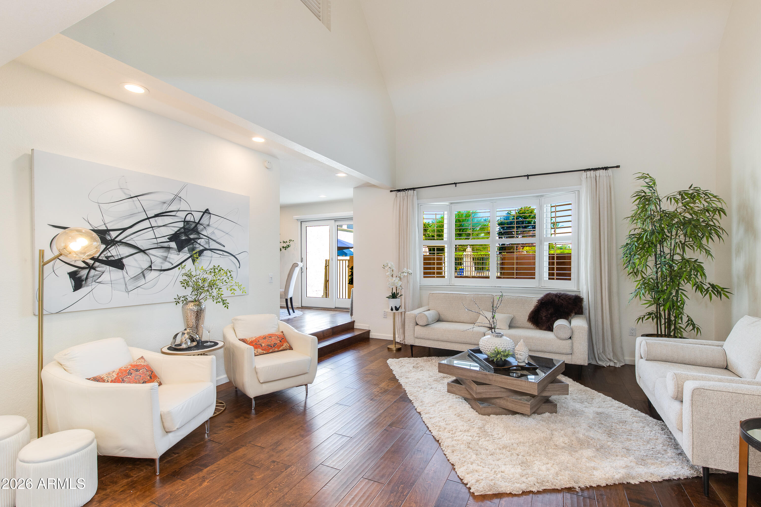 10 W GEORGIA Avenue 6