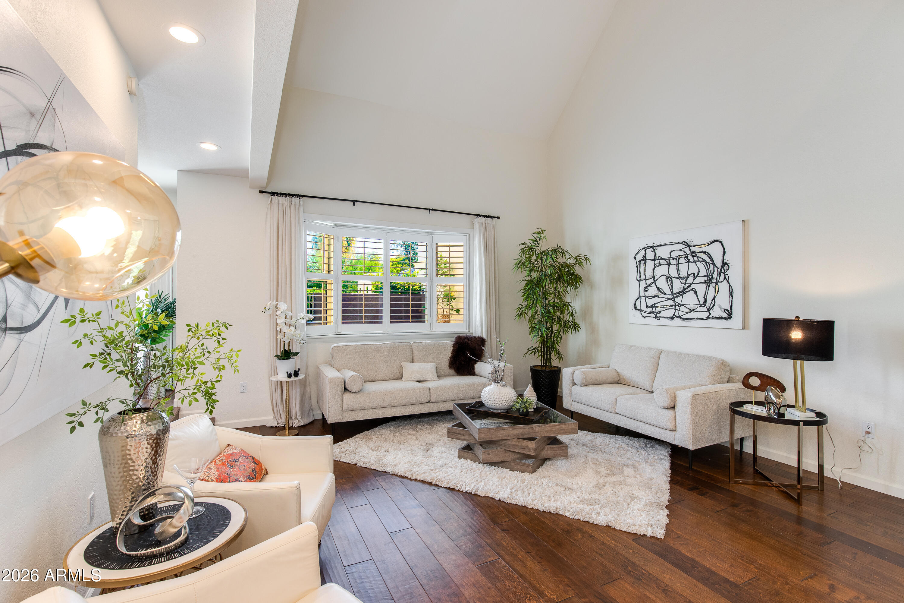 10 W GEORGIA Avenue 6