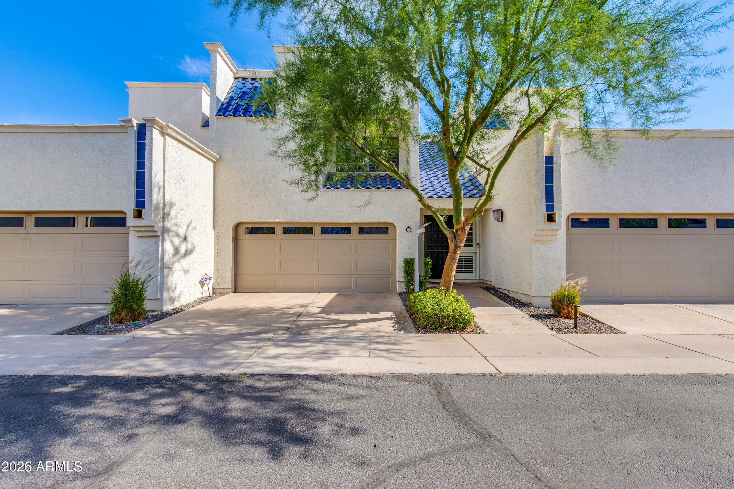10 W GEORGIA Avenue 6