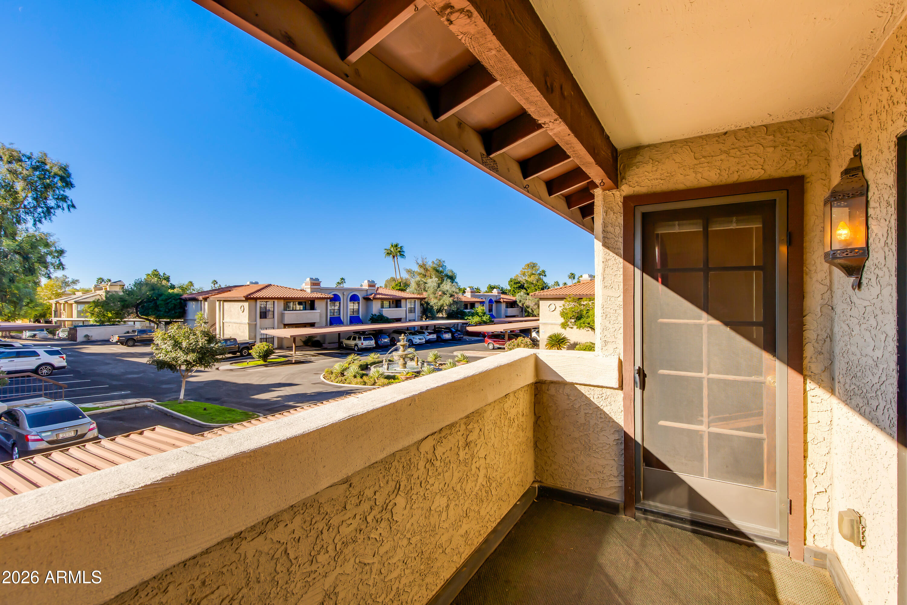 7557 N DREAMY DRAW Drive 240