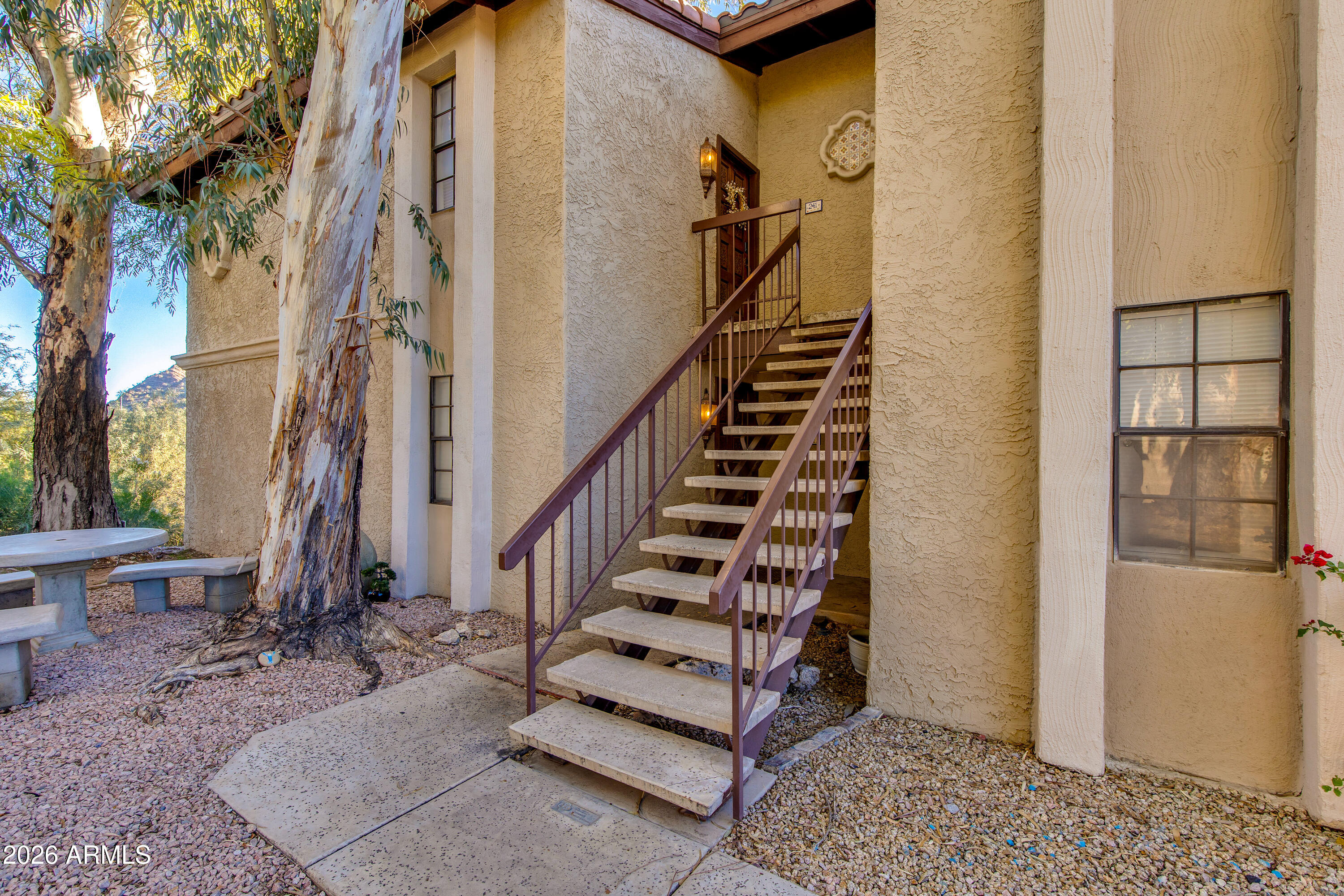 7557 N DREAMY DRAW Drive 240