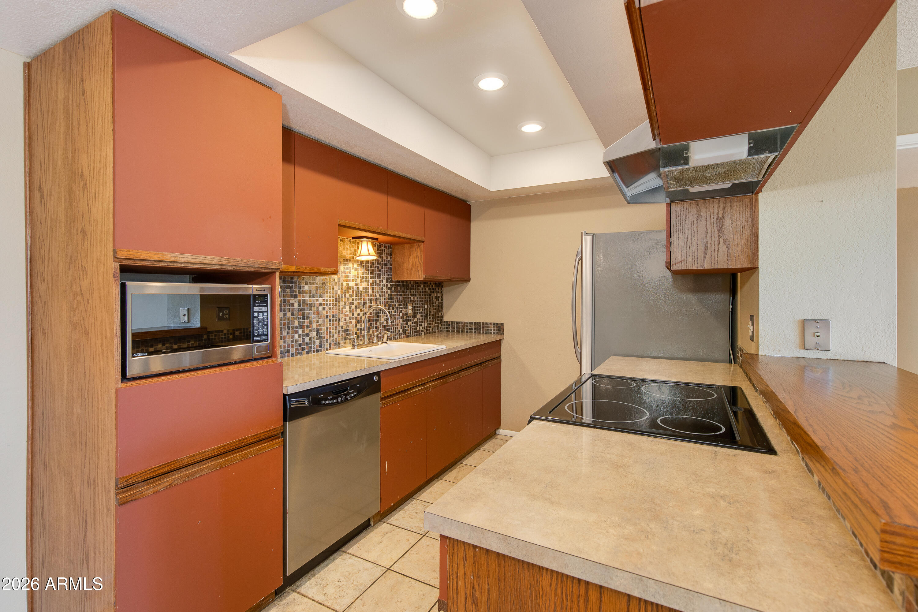 7557 N DREAMY DRAW Drive 240