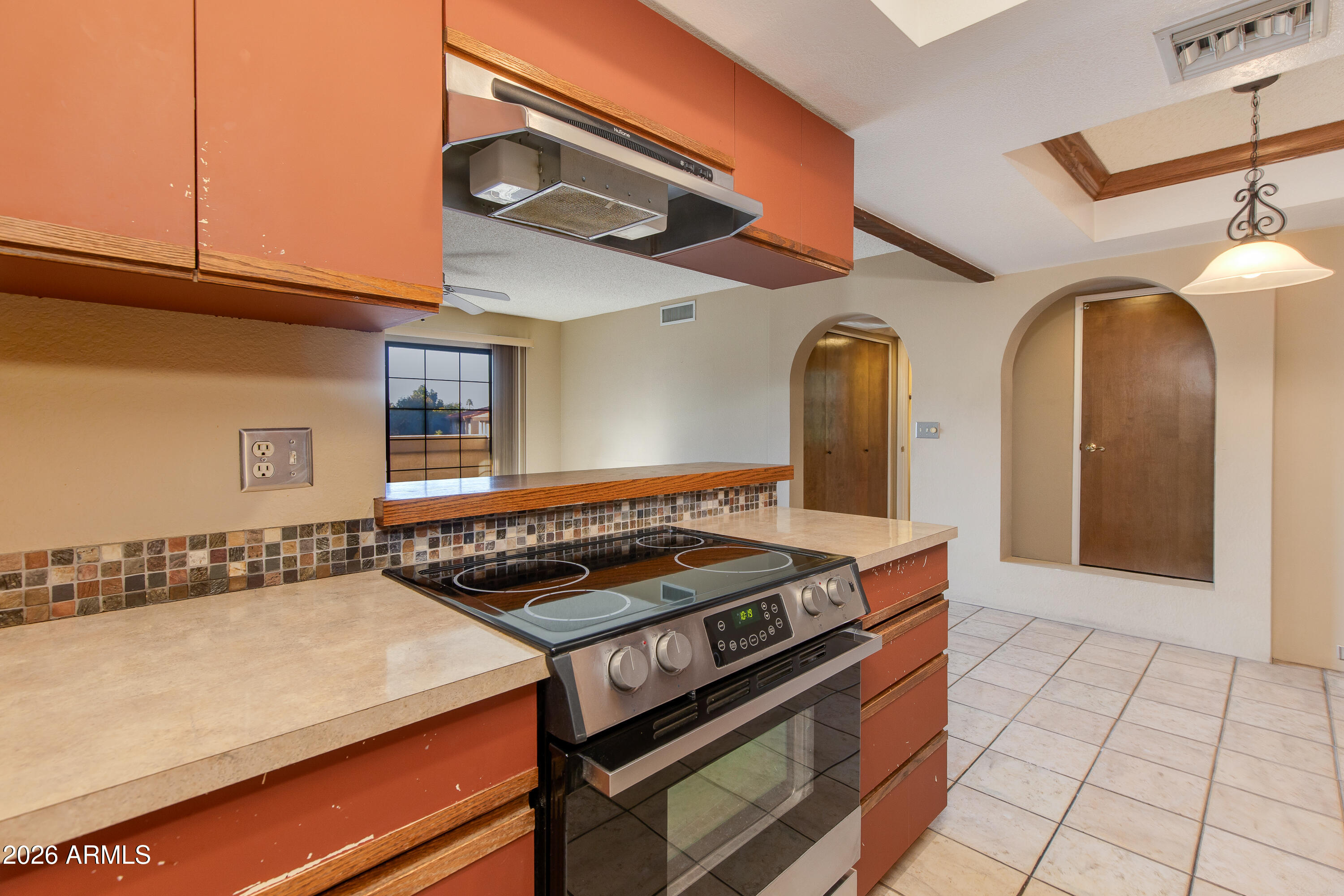 7557 N DREAMY DRAW Drive 240