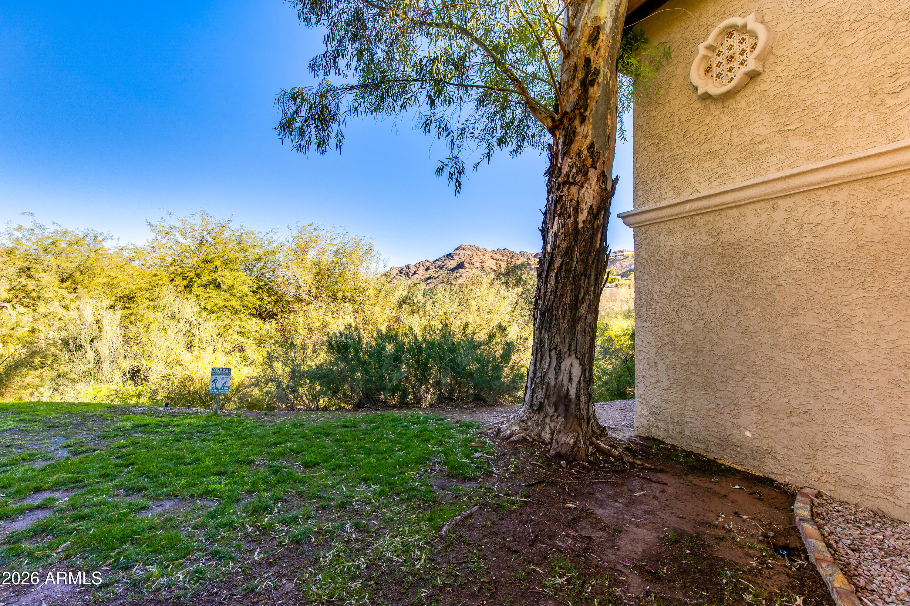 7557 N DREAMY DRAW Drive 240