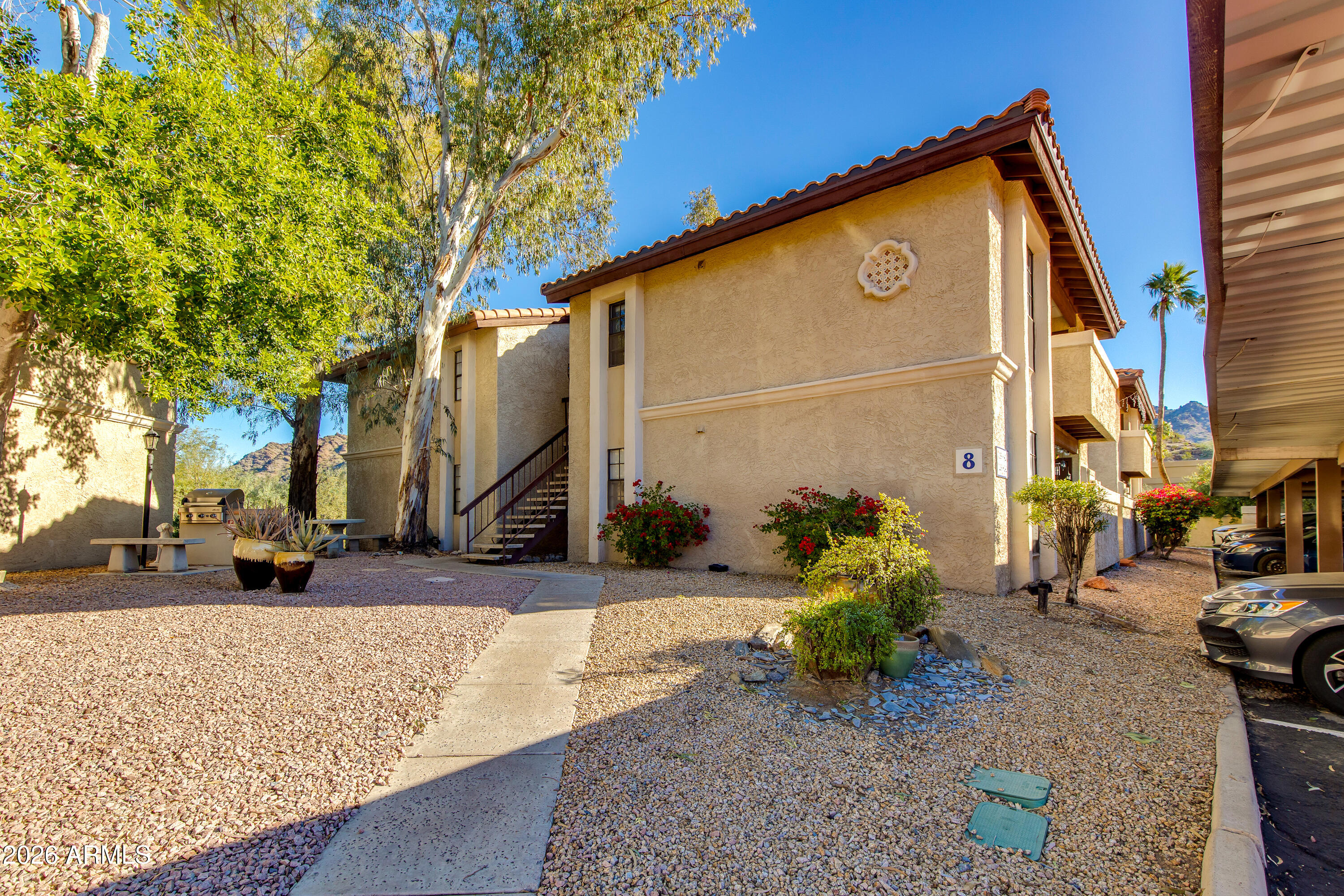 7557 N DREAMY DRAW Drive 240