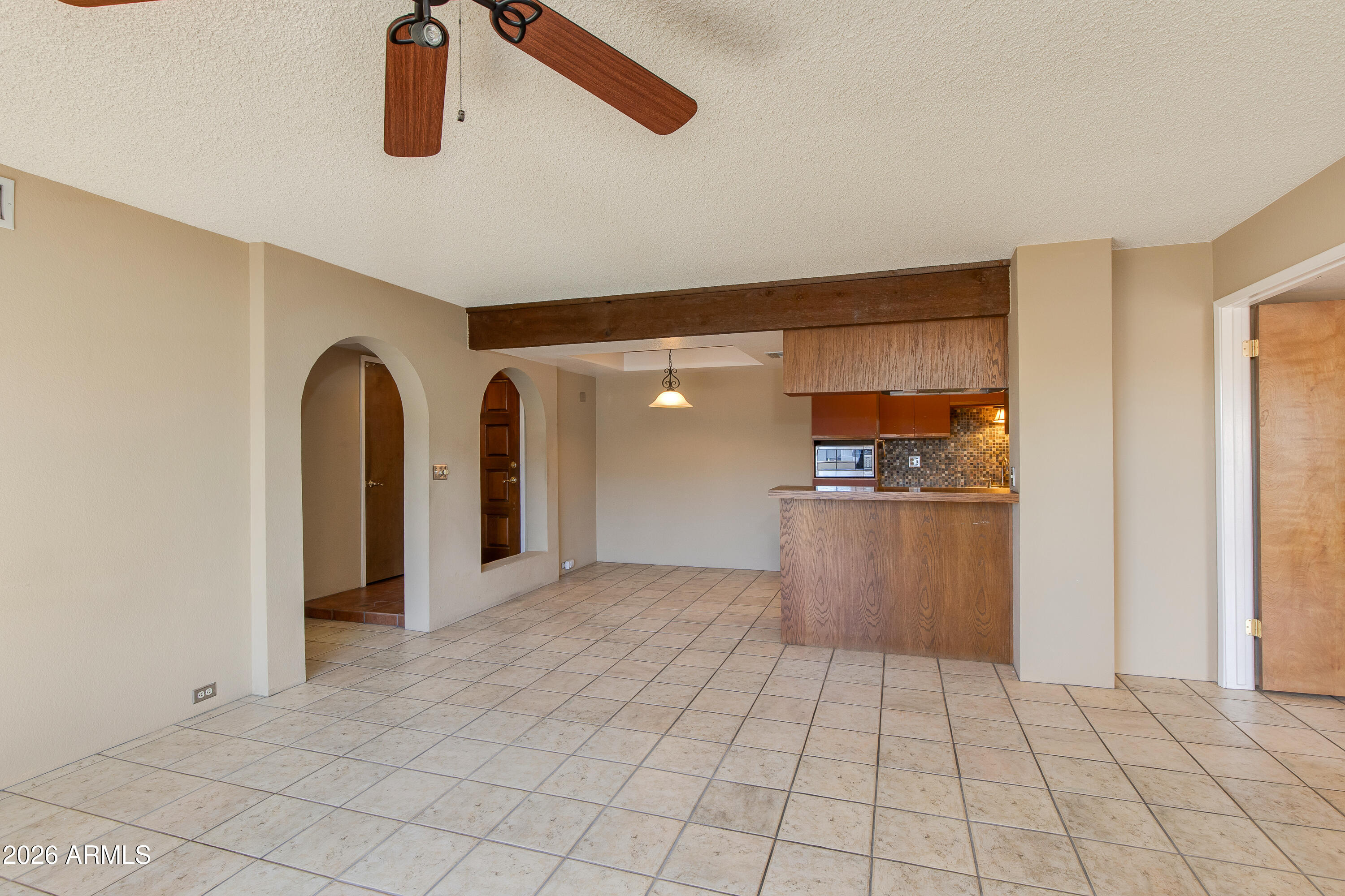 7557 N DREAMY DRAW Drive 240