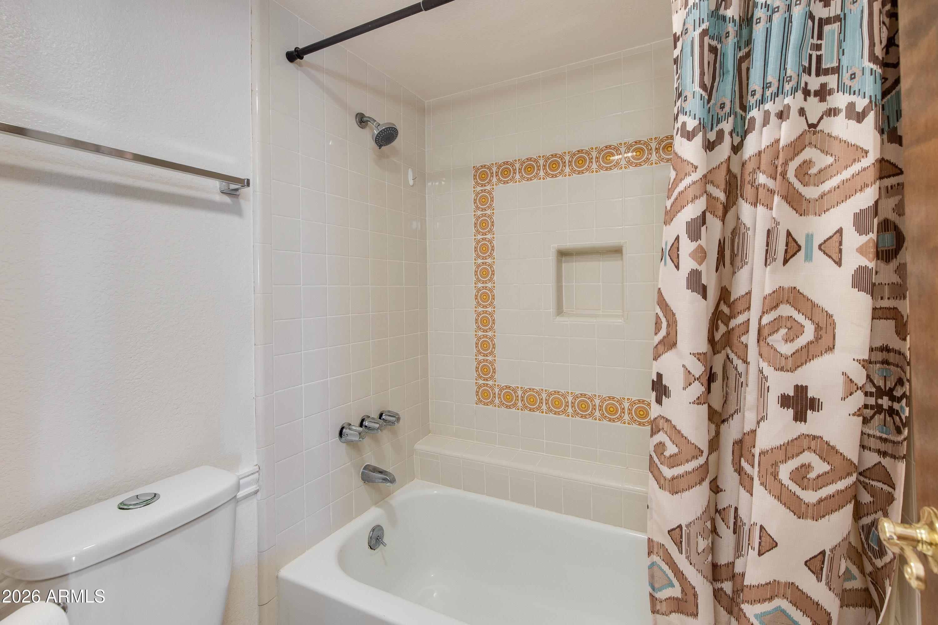 7557 N DREAMY DRAW Drive 240