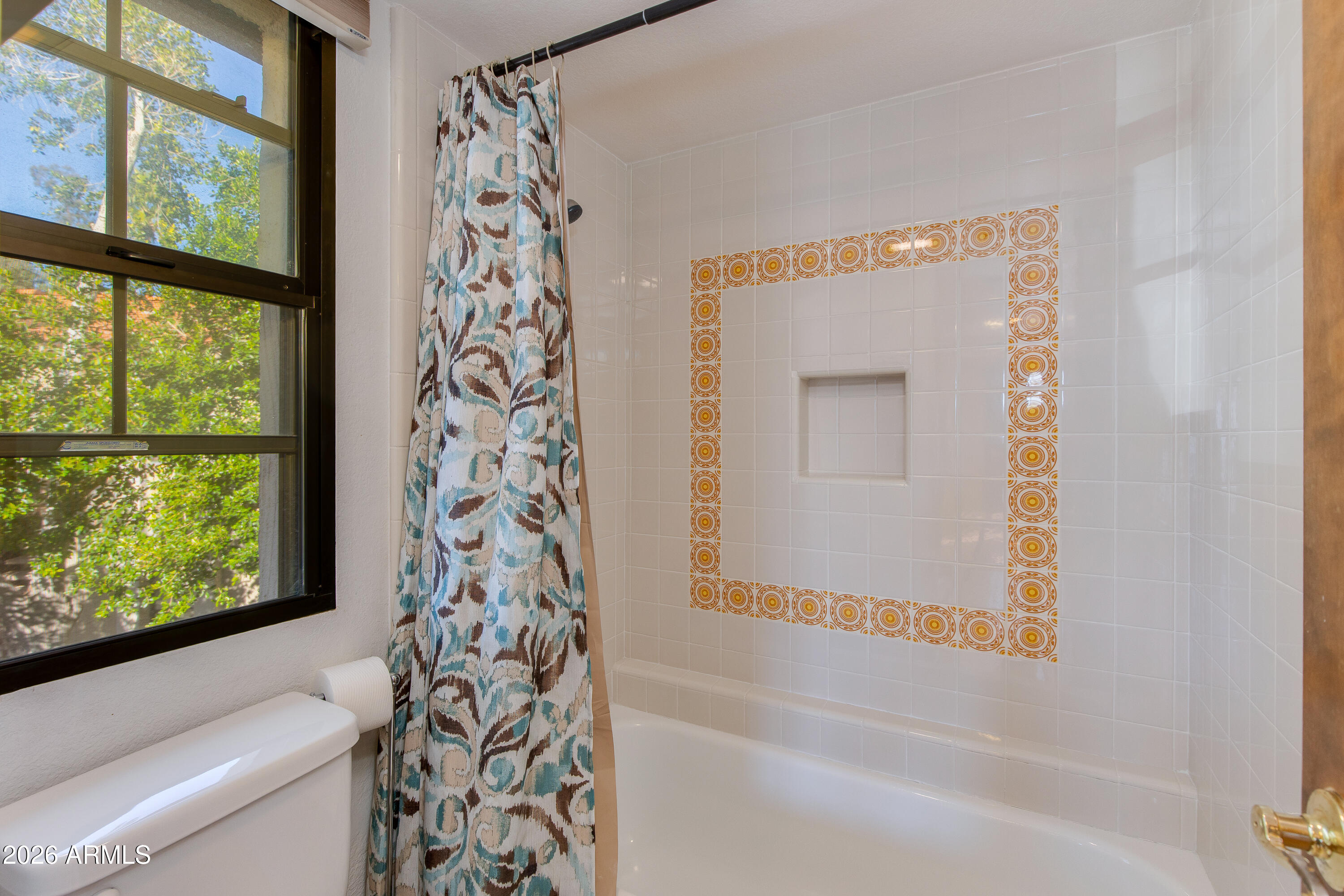 7557 N DREAMY DRAW Drive 240