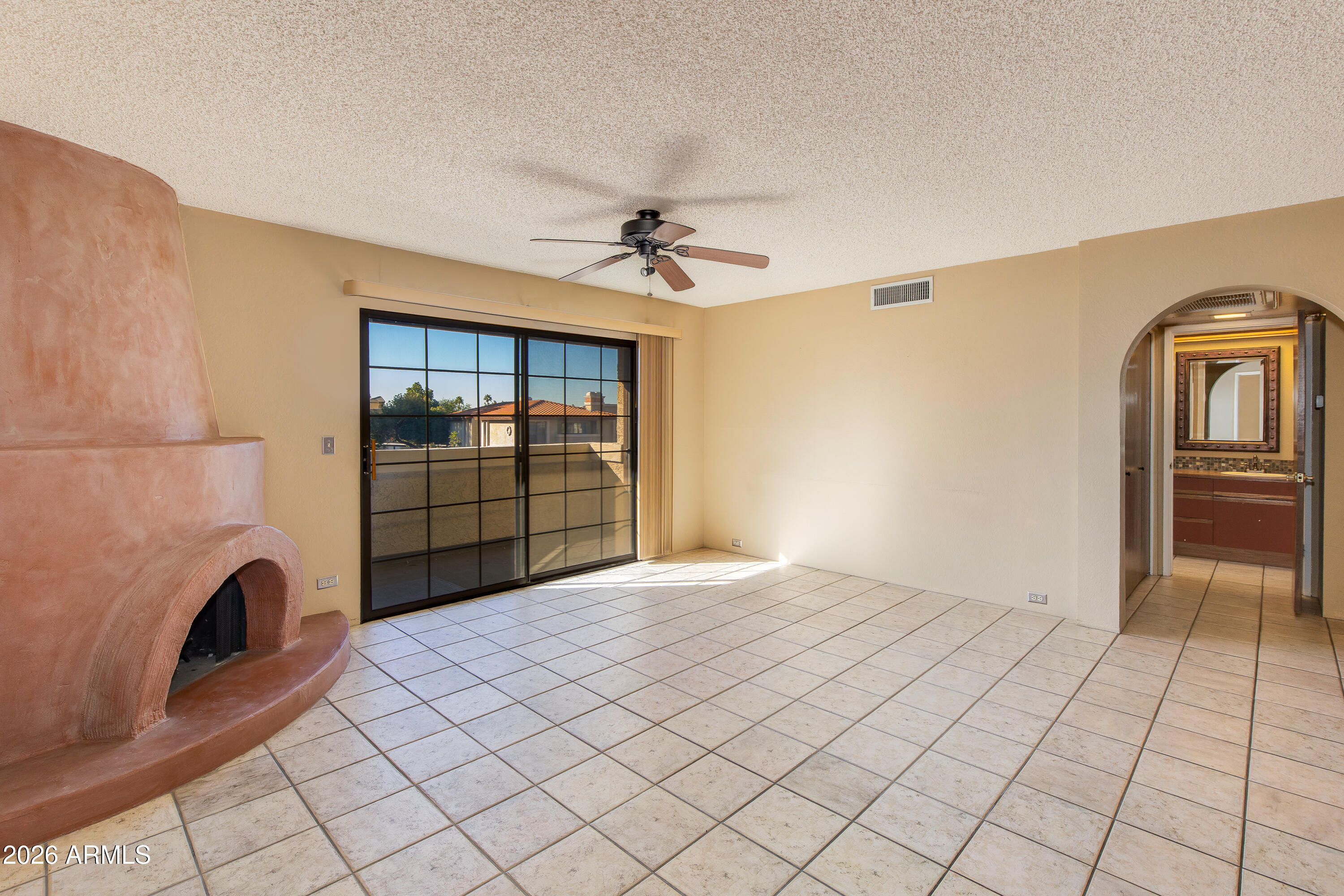 7557 N DREAMY DRAW Drive 240