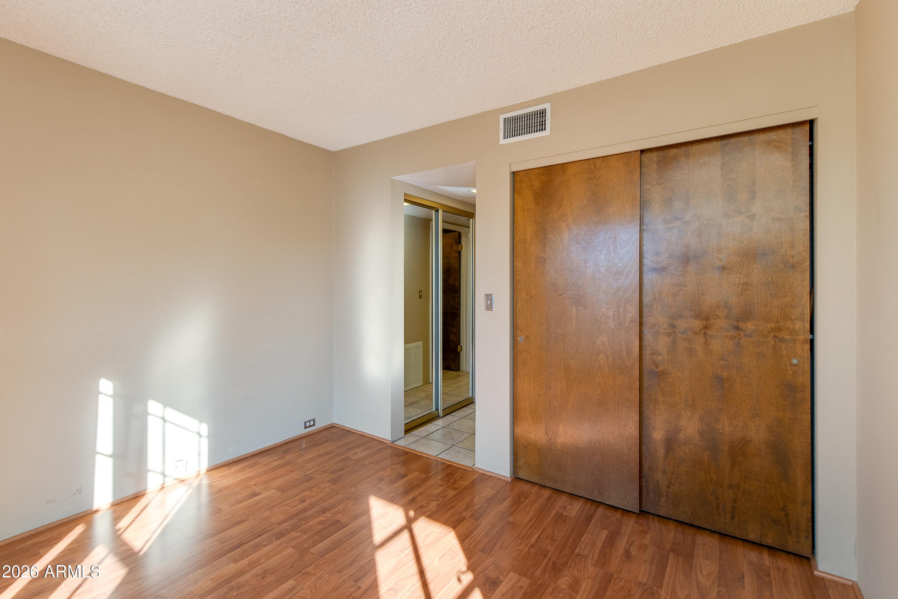 7557 N DREAMY DRAW Drive 240