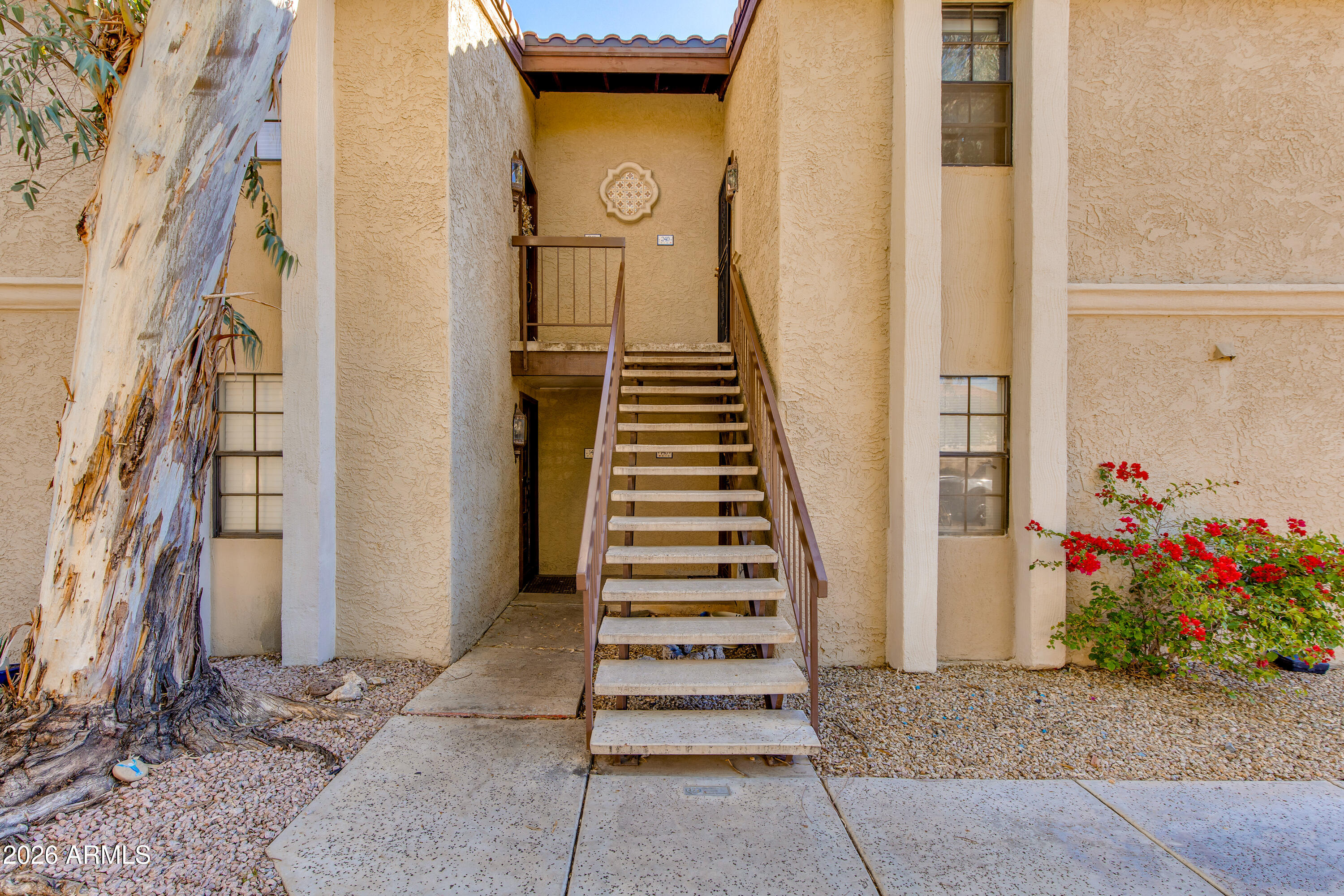 7557 N DREAMY DRAW Drive 240