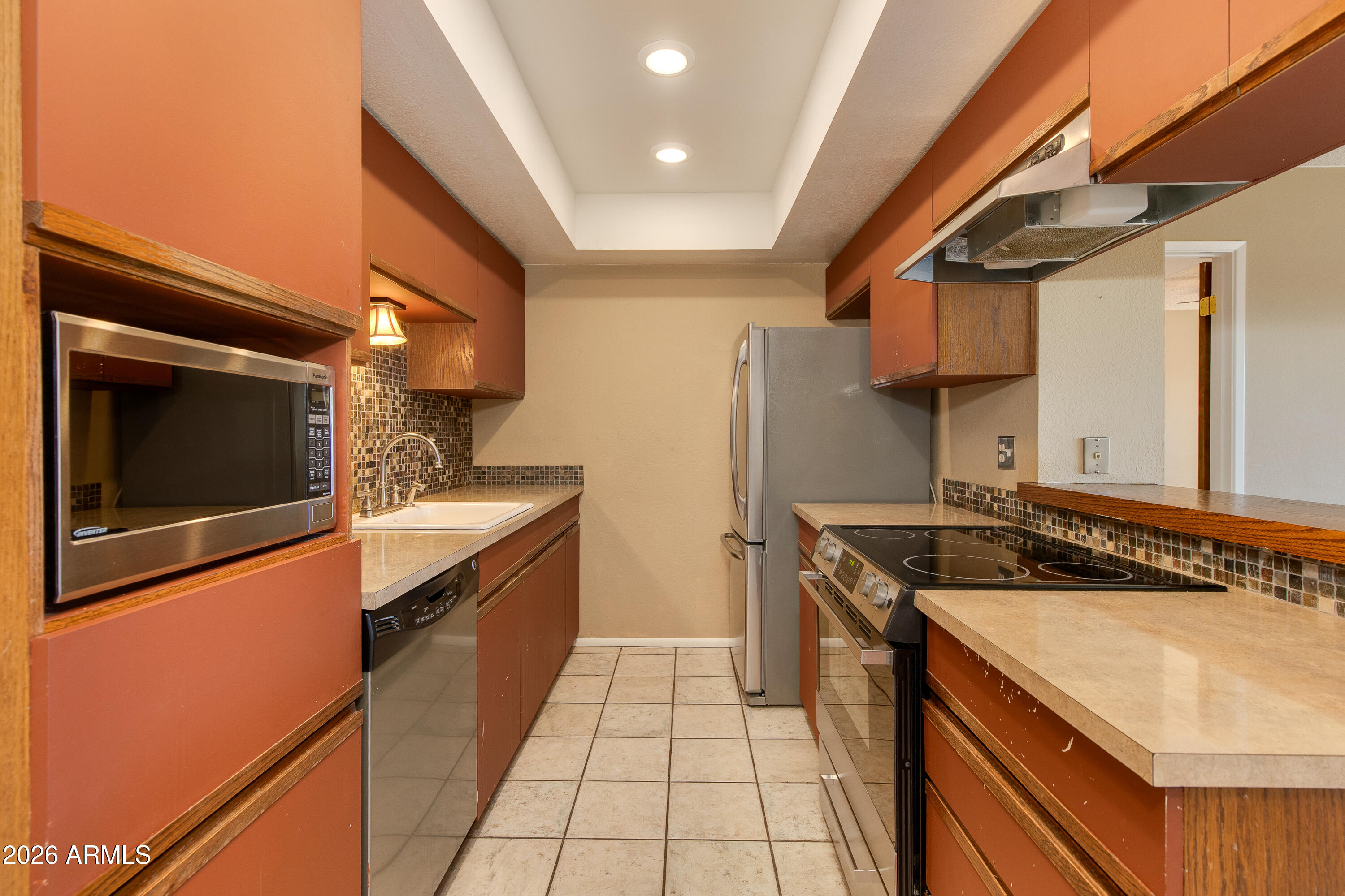 7557 N DREAMY DRAW Drive 240