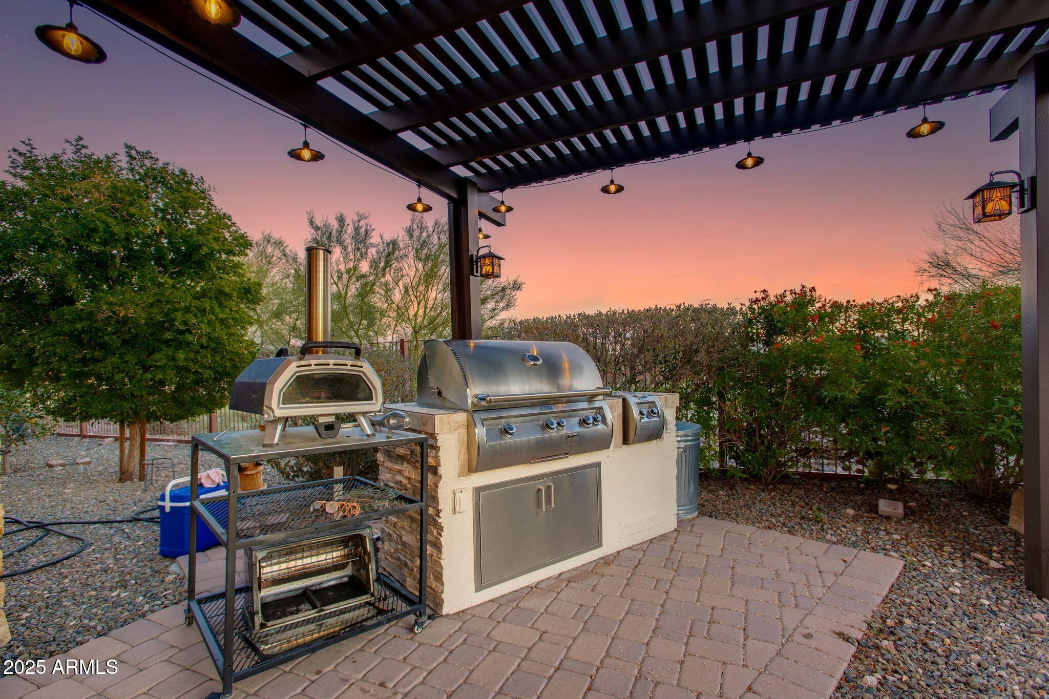 3800 GOLD RIDGE Road