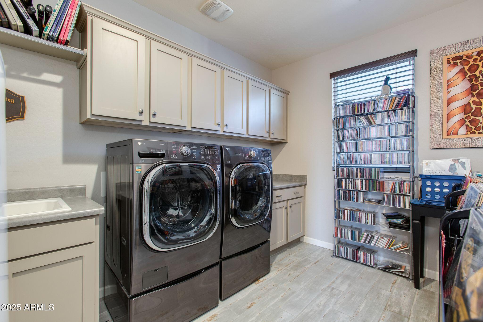 3800 GOLD RIDGE Road