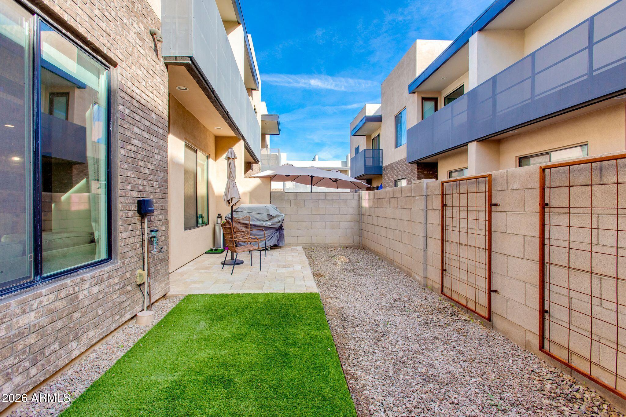 901 S SMITH Road 1063