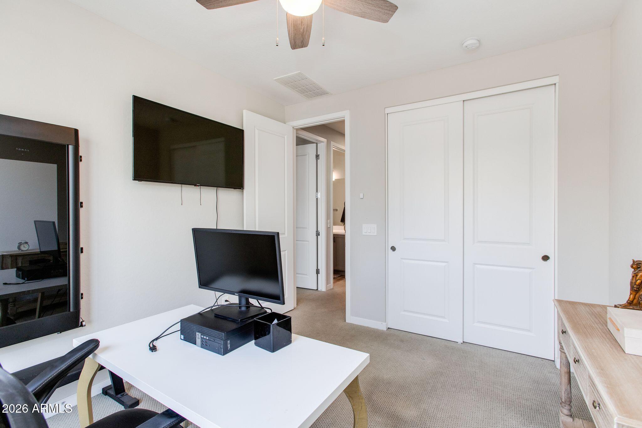 901 S SMITH Road 1063