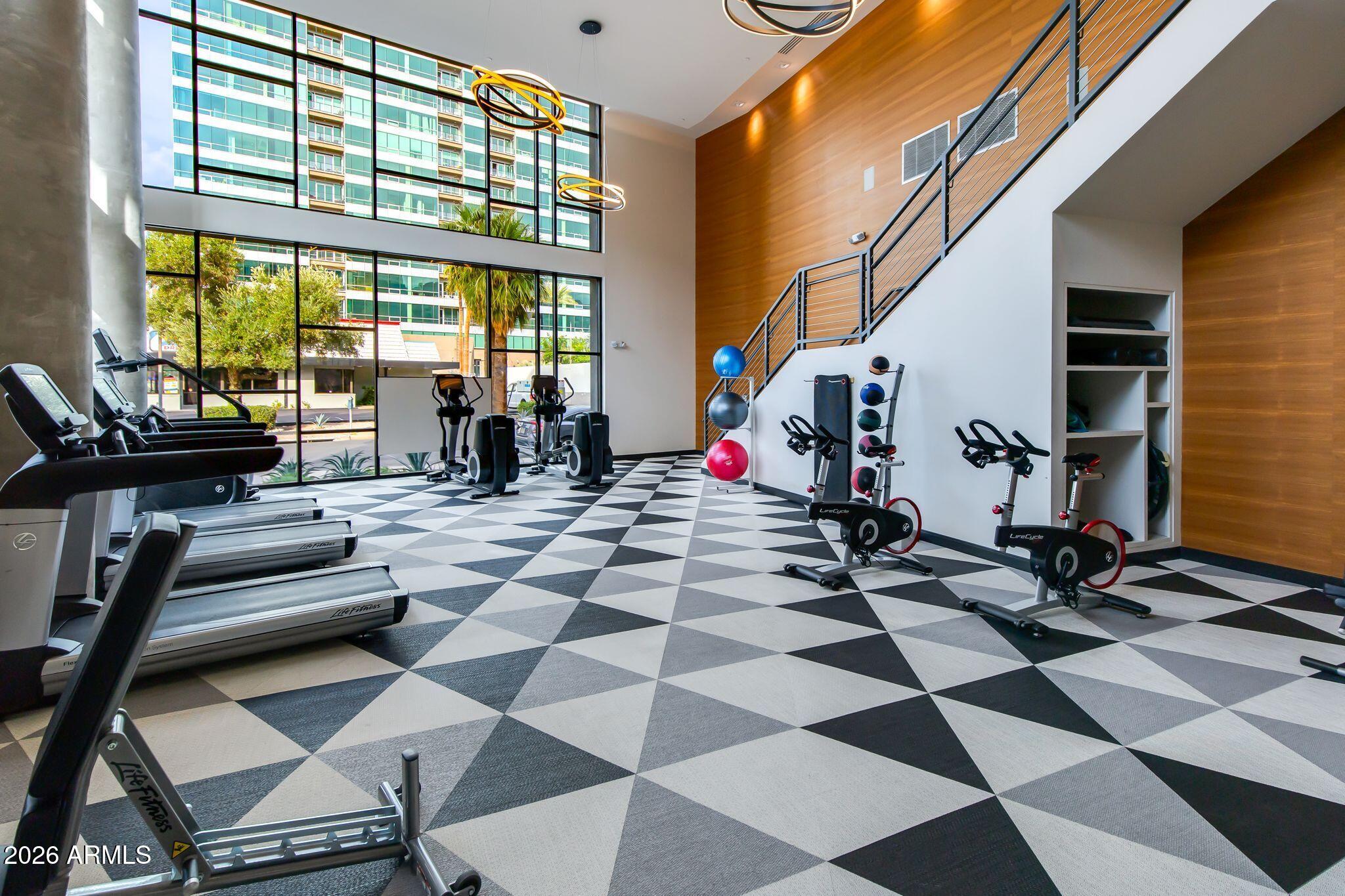 3131 N CENTRAL Avenue 5002