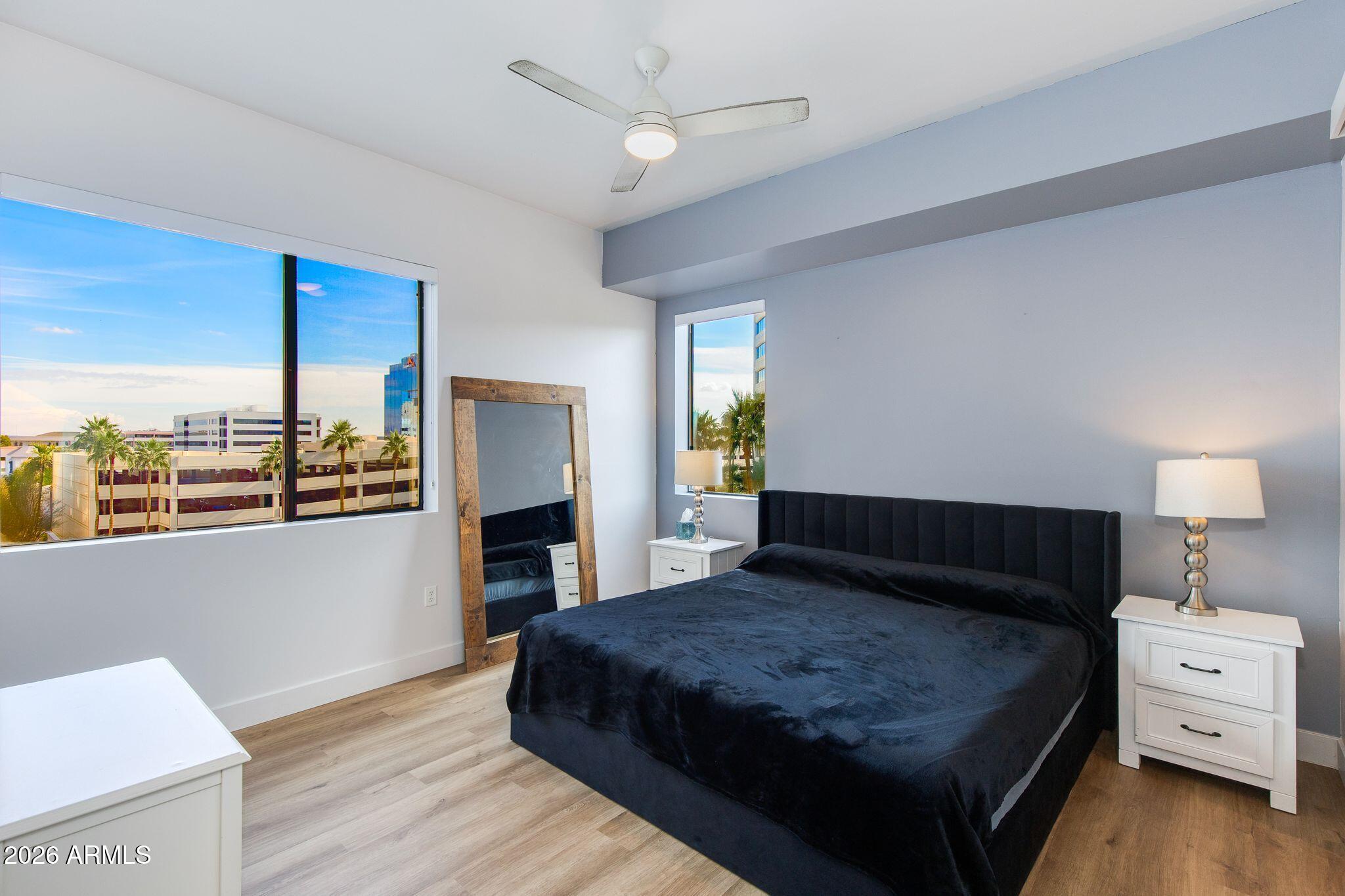 3131 N CENTRAL Avenue 5002