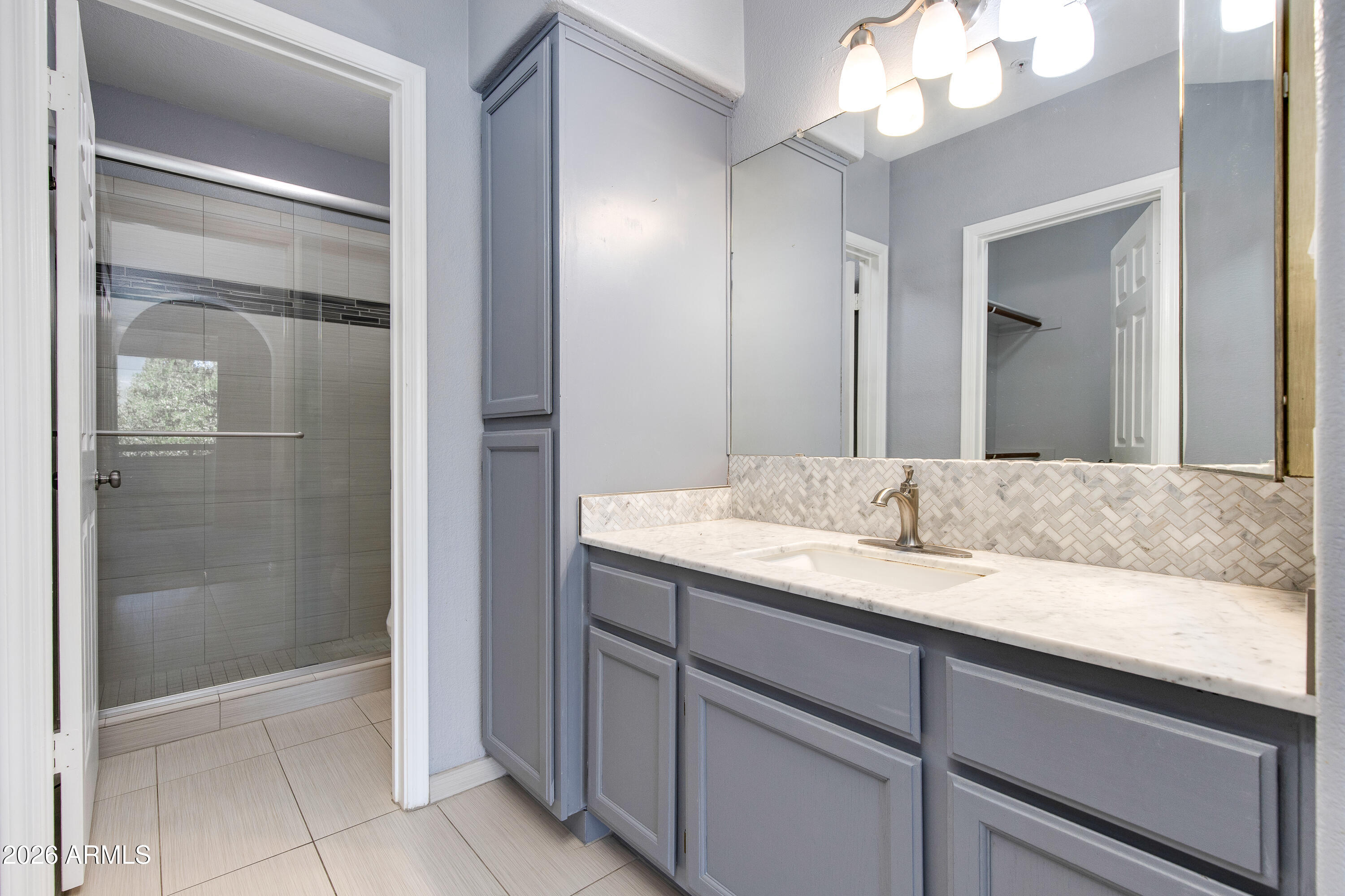 750 E NORTHERN Avenue 2030