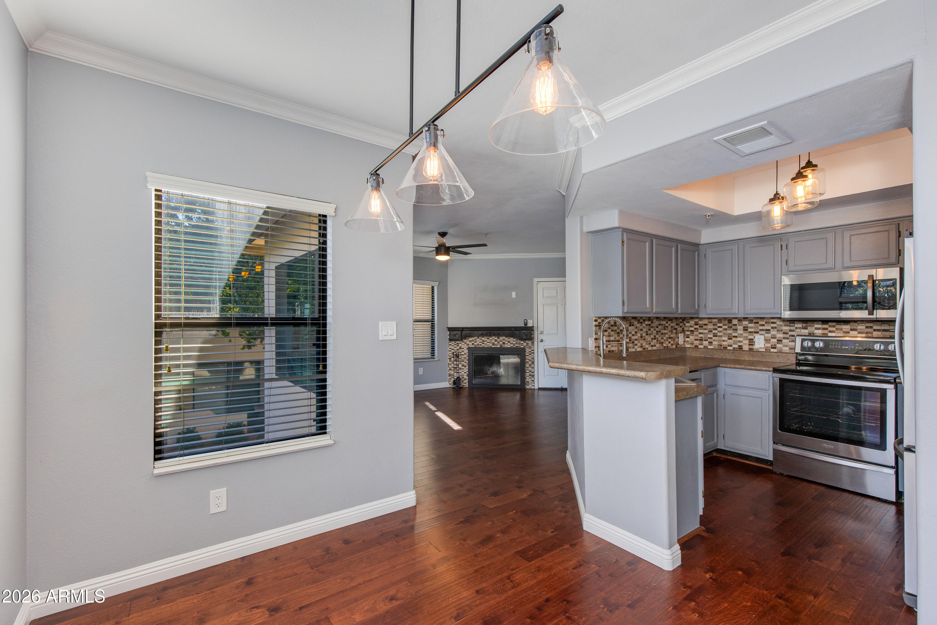 750 E NORTHERN Avenue 2030