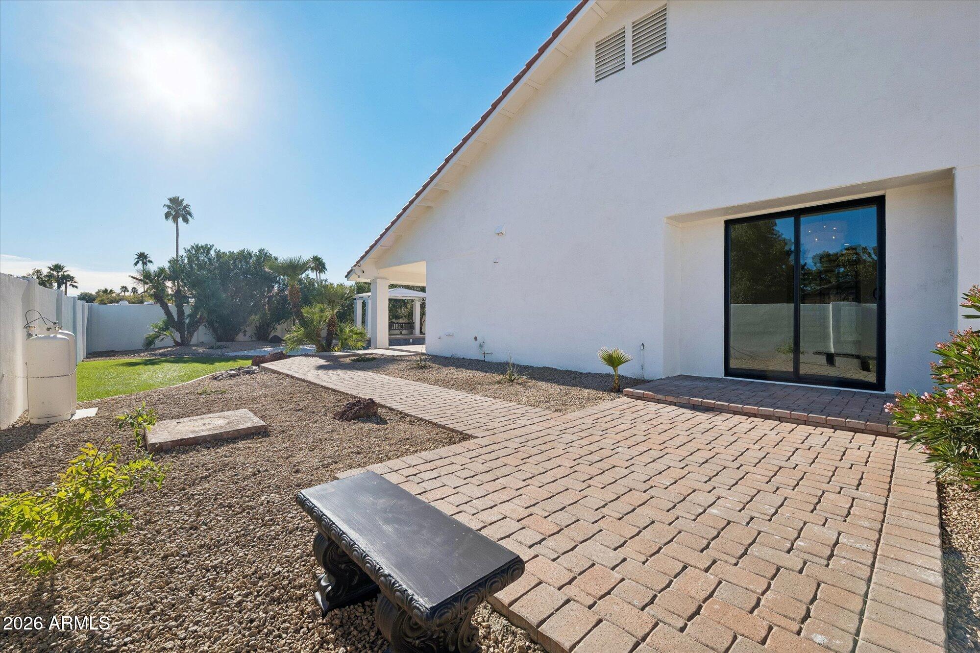 5861 E SAINT JOHN Road