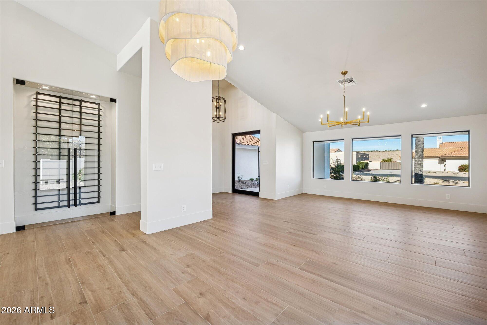 5861 E SAINT JOHN Road