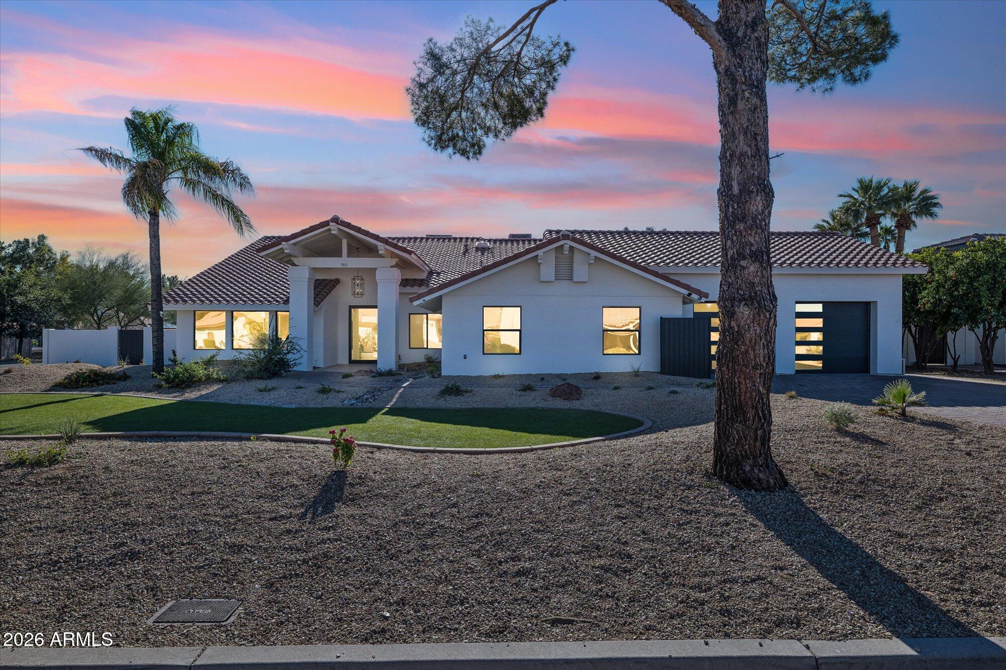 5861 E SAINT JOHN Road