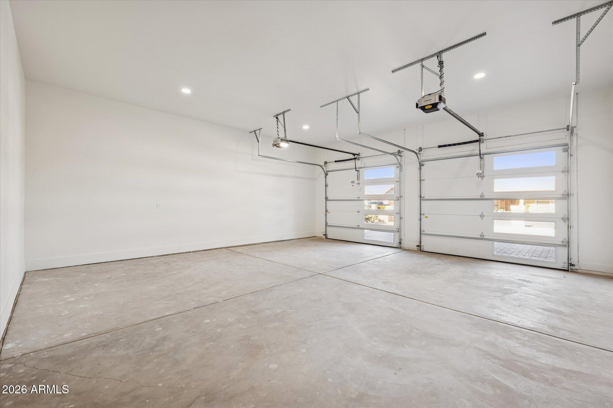 5861 E SAINT JOHN Road